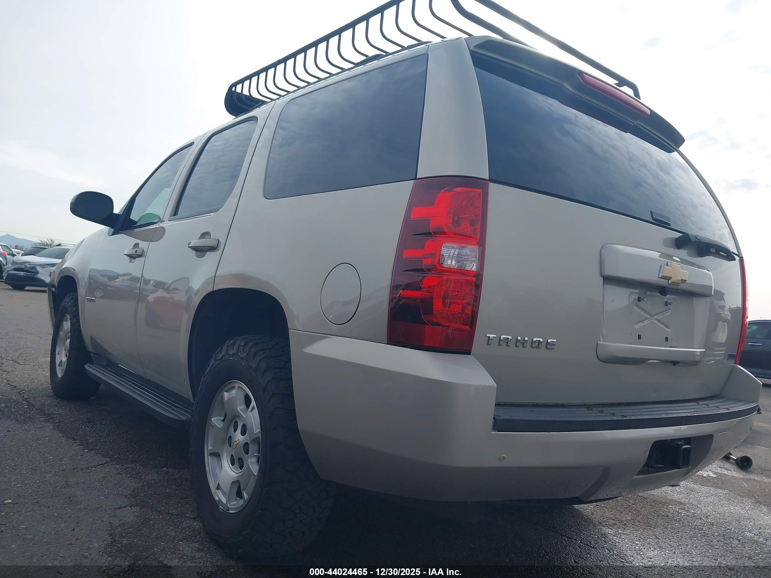 CHEVROLET TAHOE image 3