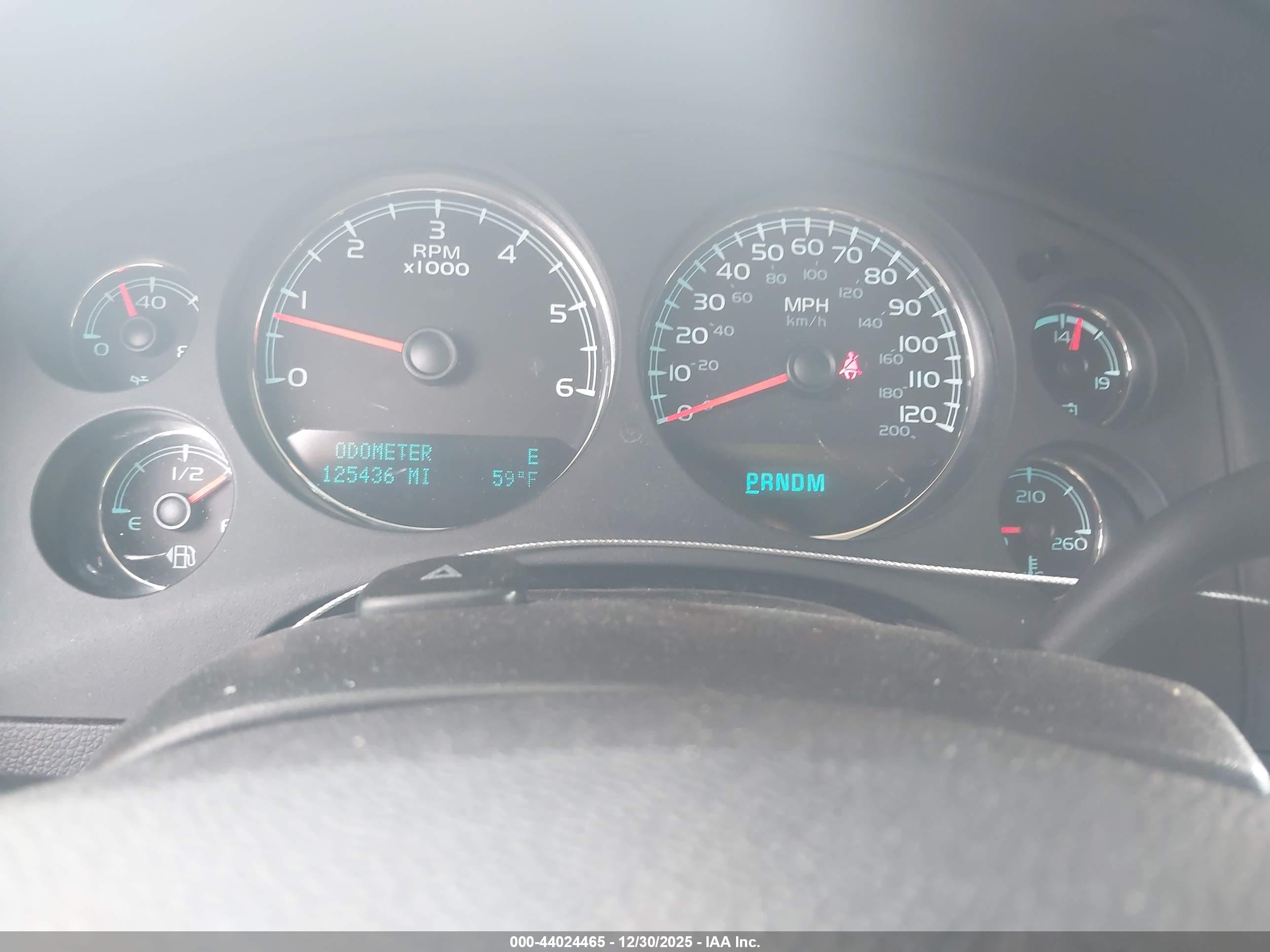 CHEVROLET TAHOE image 7
