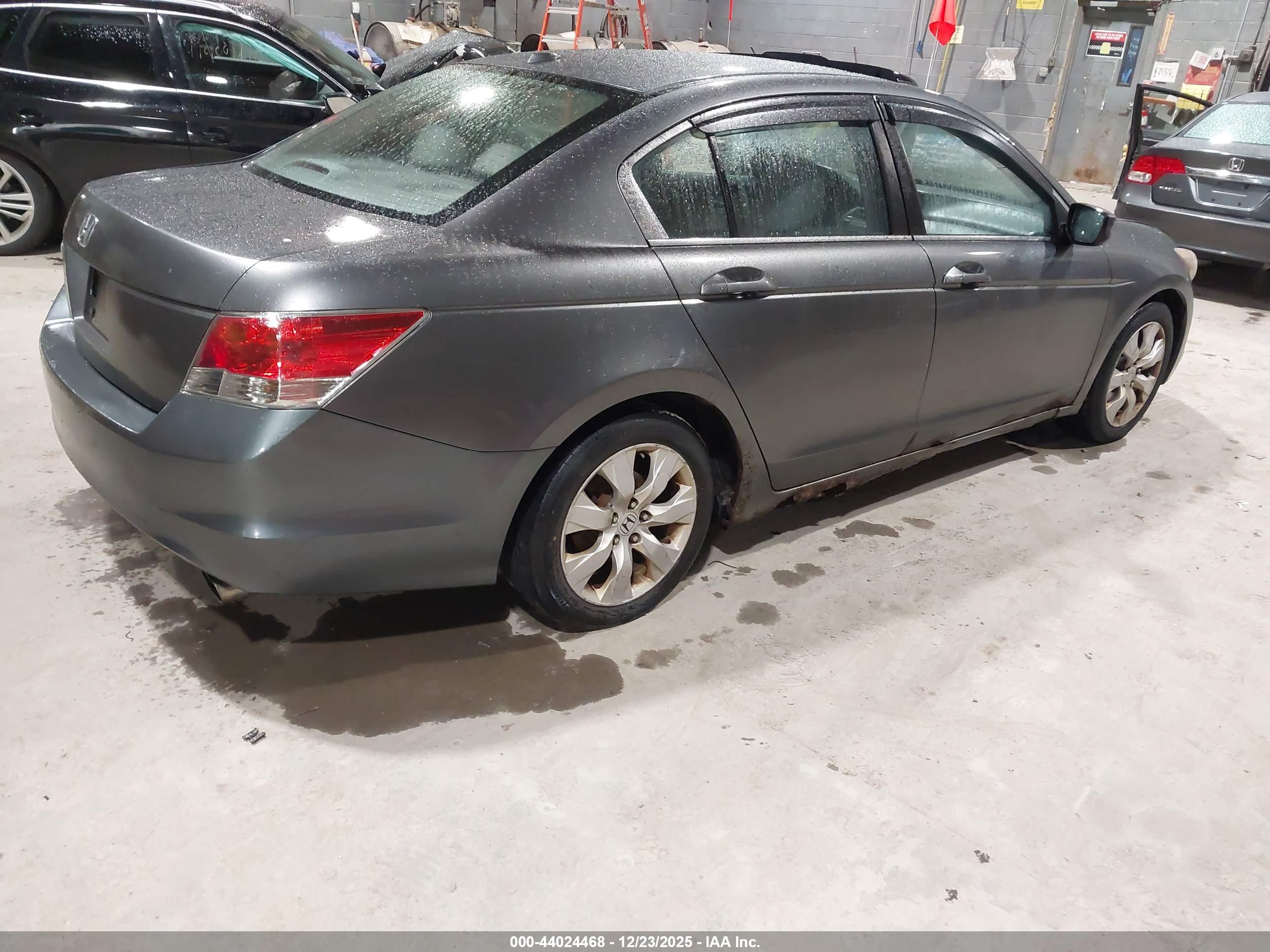 HONDA ACCORD image 4