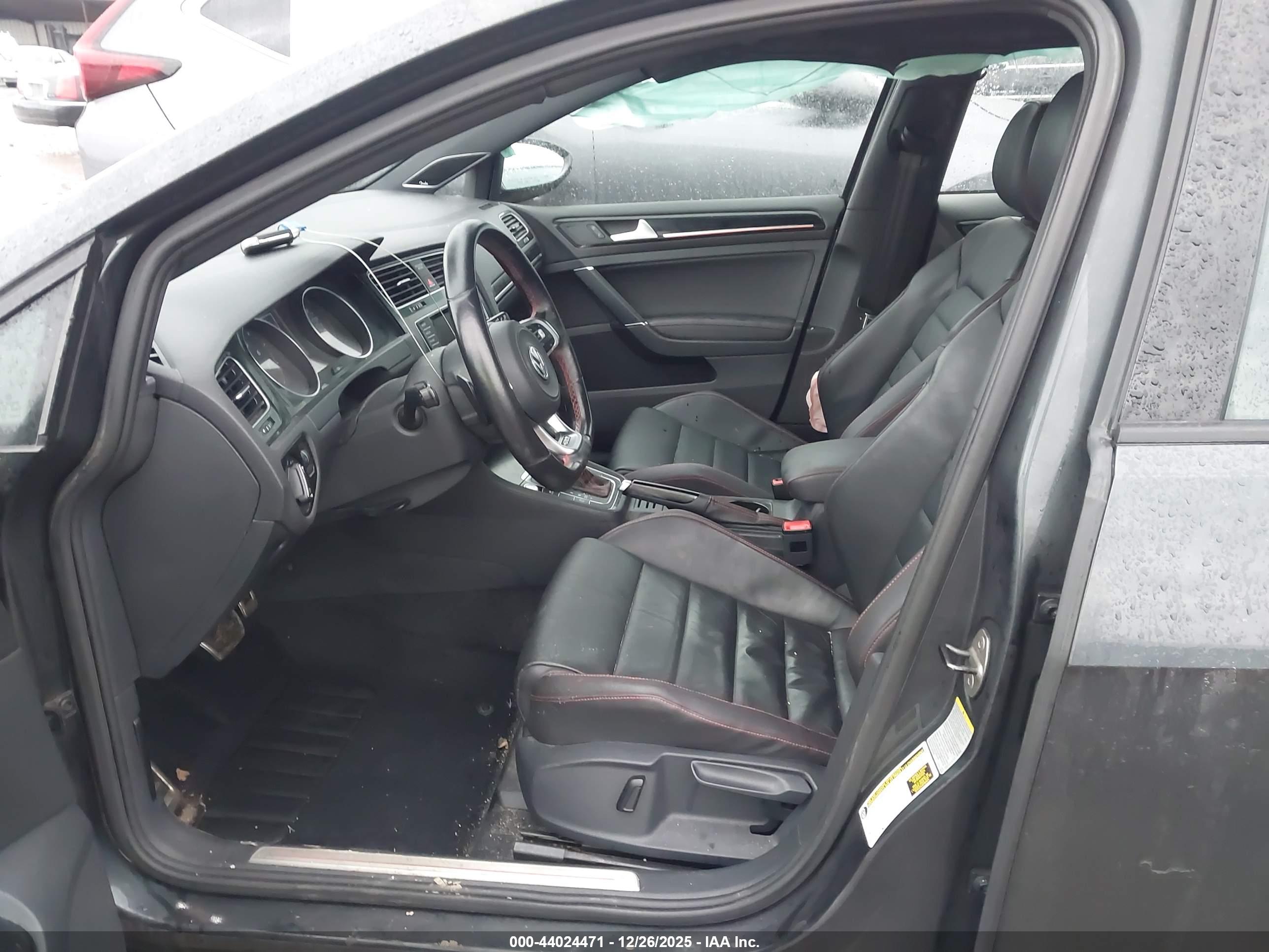 VOLKSWAGEN GOLF image 5