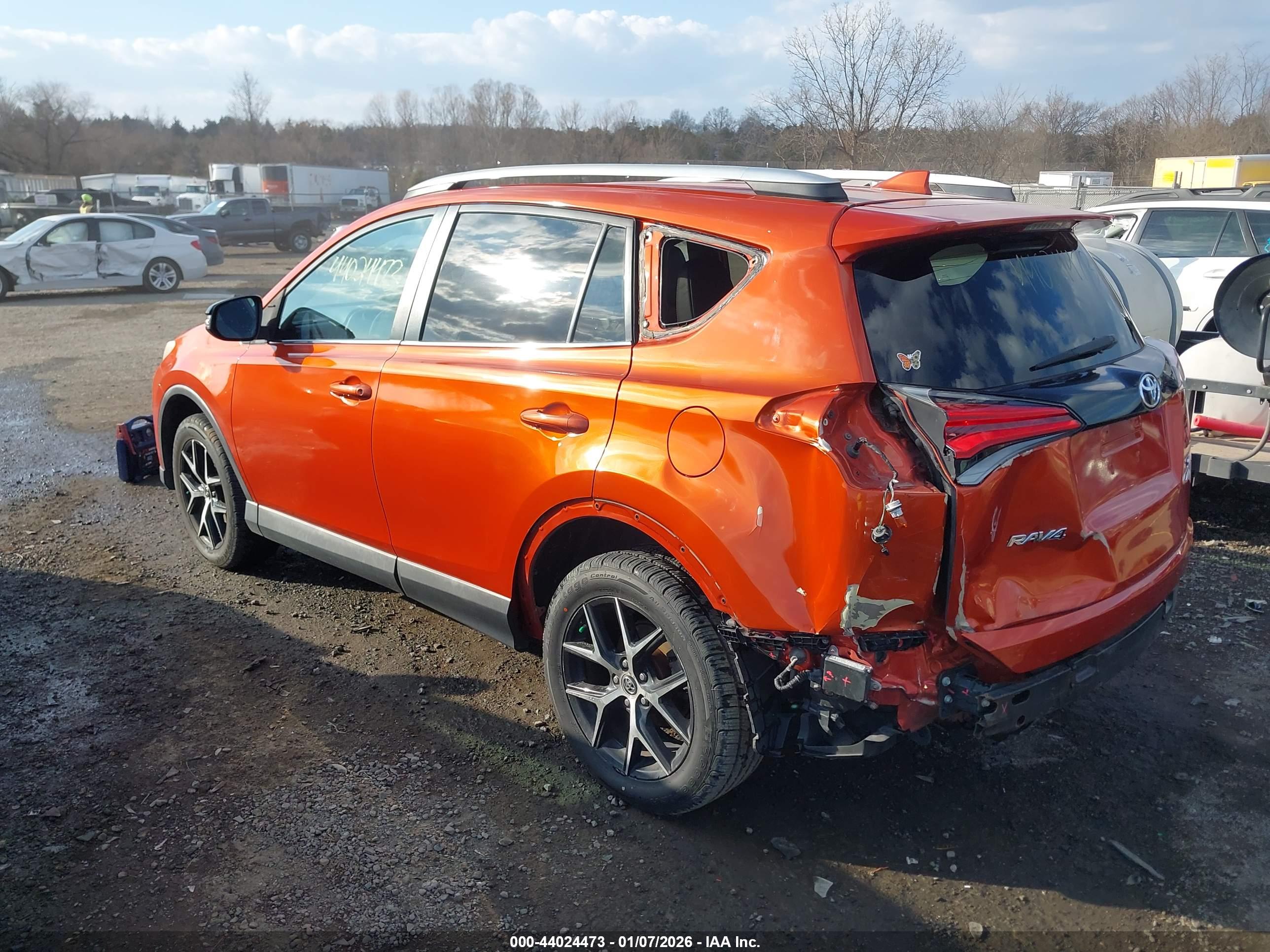 TOYOTA RAV4 image 3