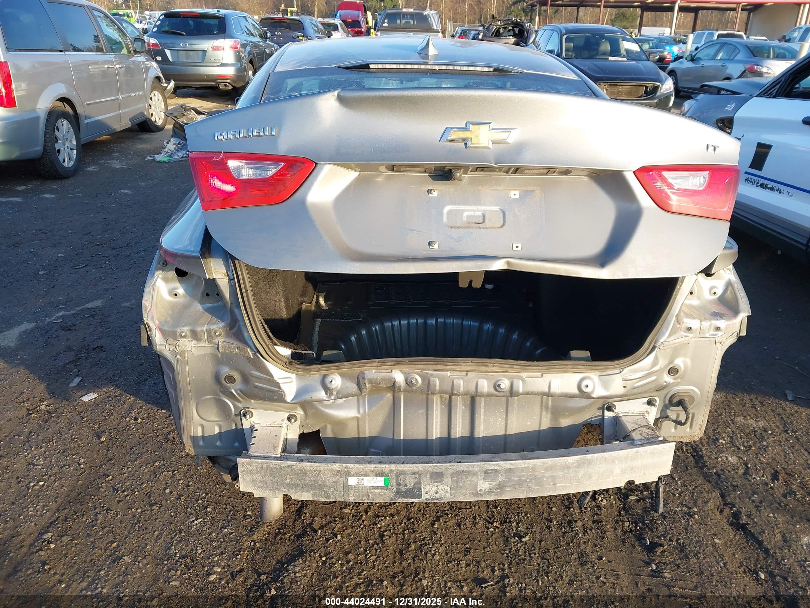 CHEVROLET MALIBU image 6