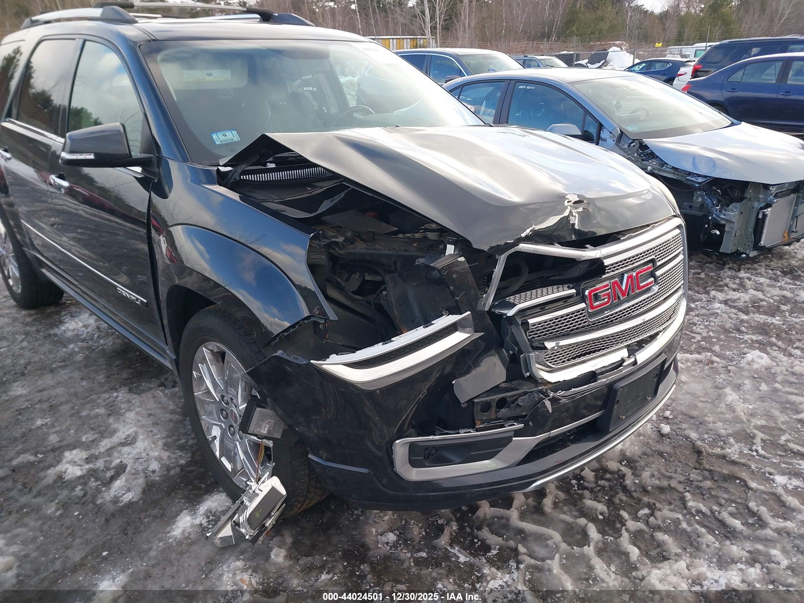 GMC ACADIA image 6