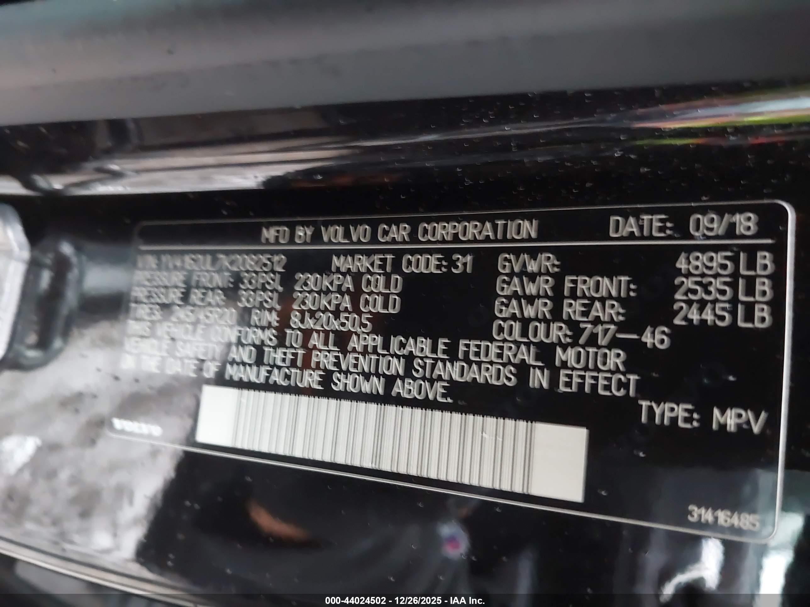 VOLVO XC40 image 9
