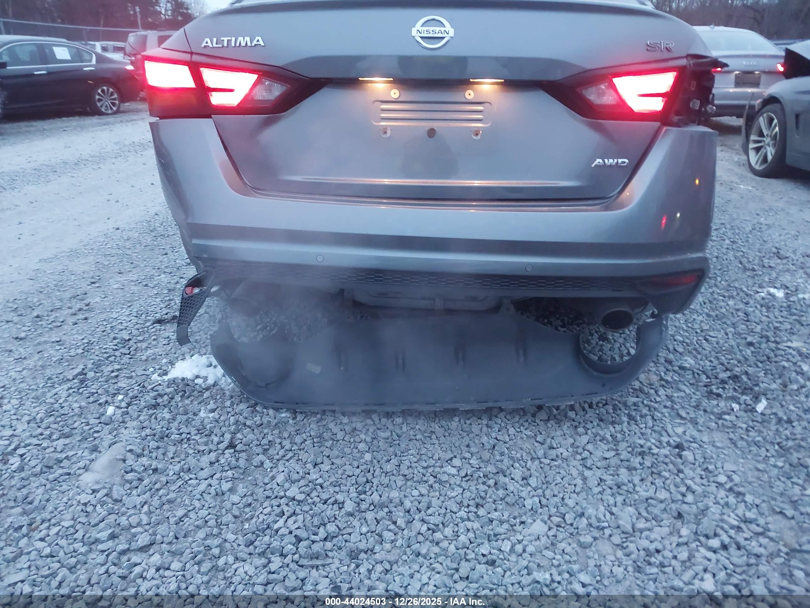 NISSAN ALTIMA image 6
