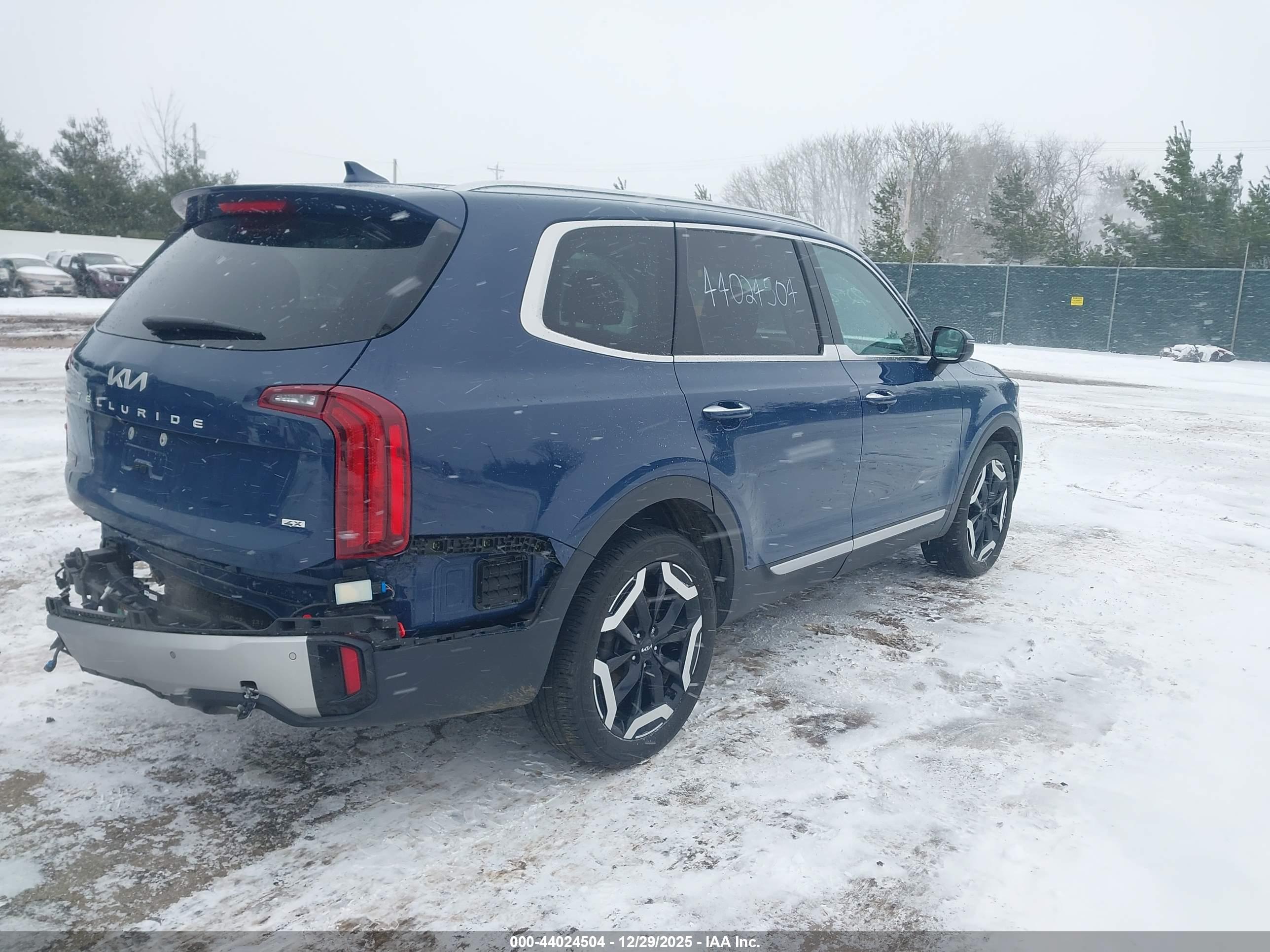 KIA TELLURIDE image 4