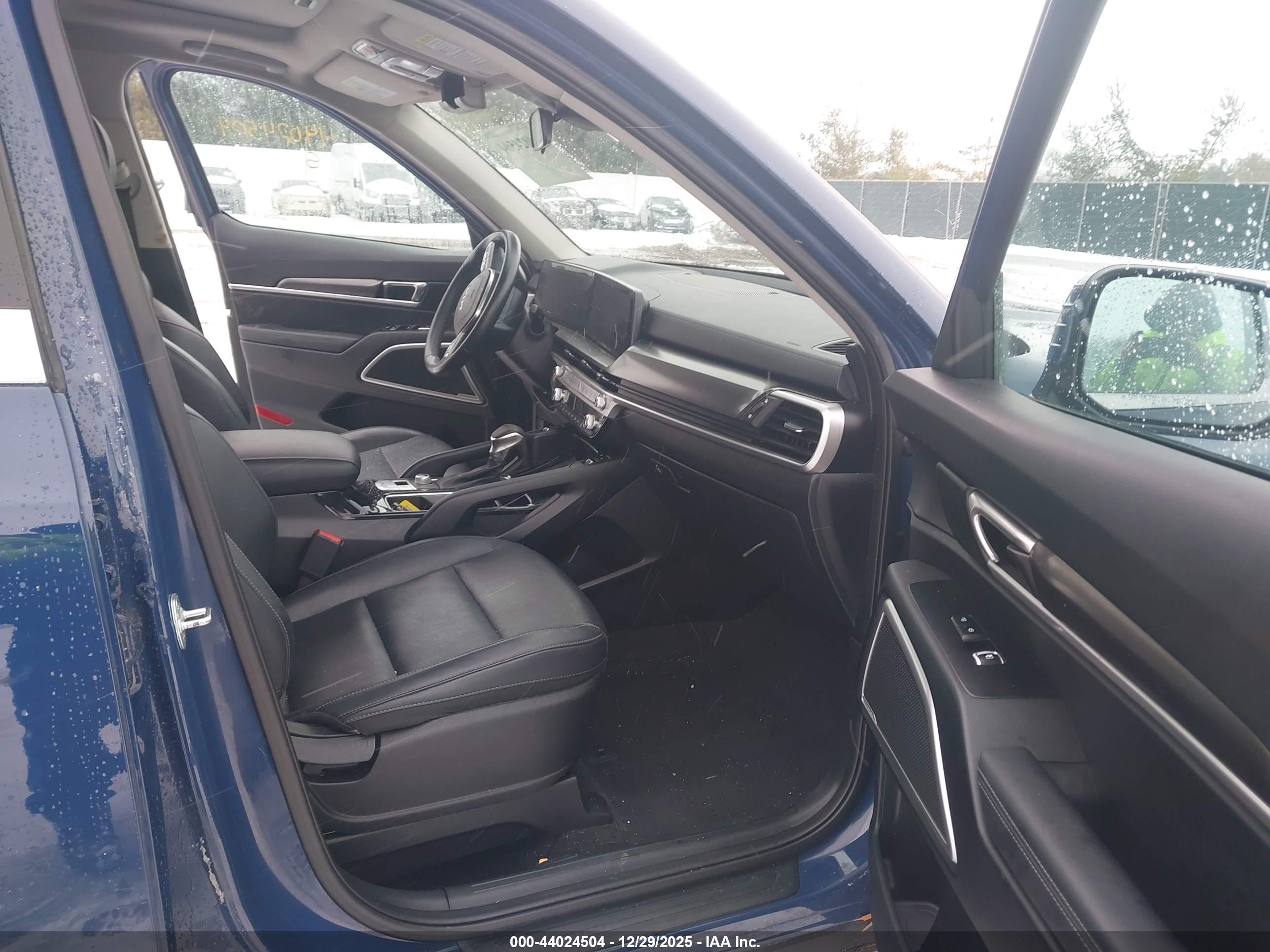 KIA TELLURIDE image 5