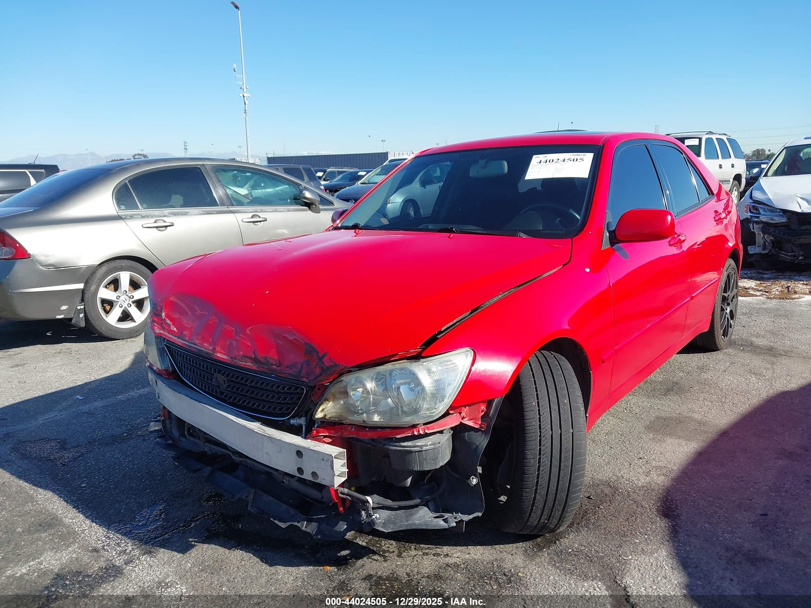 LEXUS IS image 2
