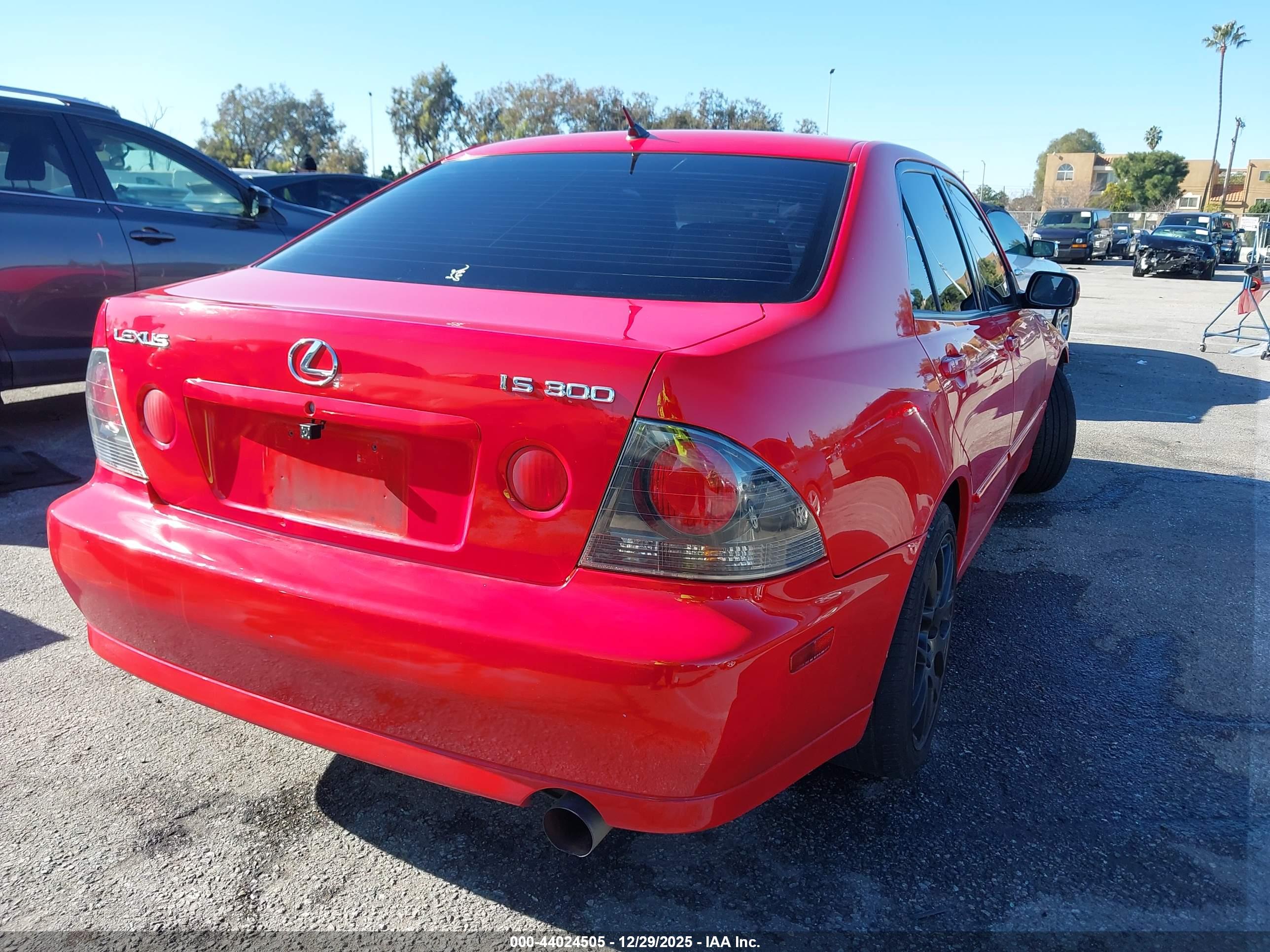 LEXUS IS image 4