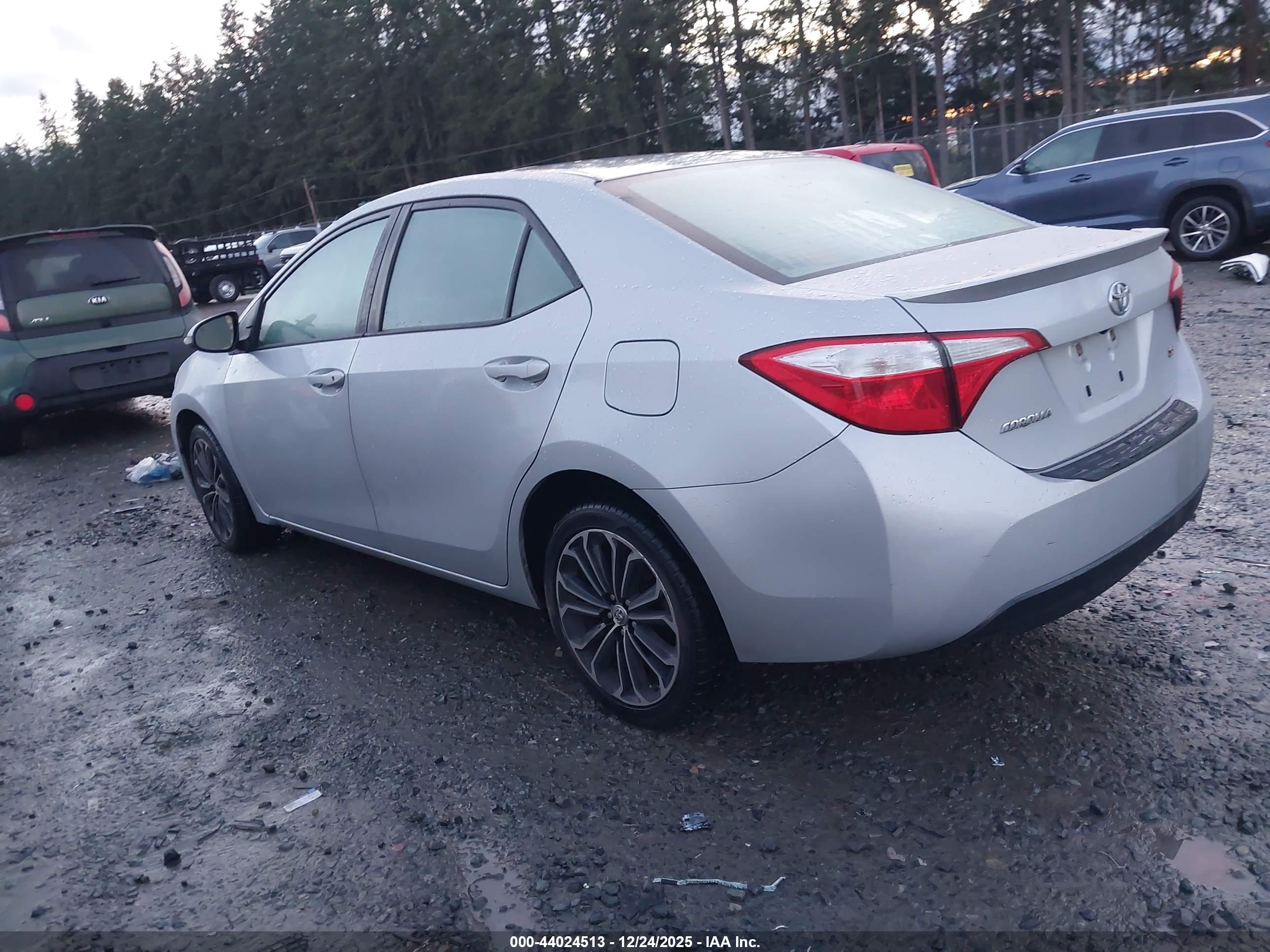 TOYOTA COROLLA image 3