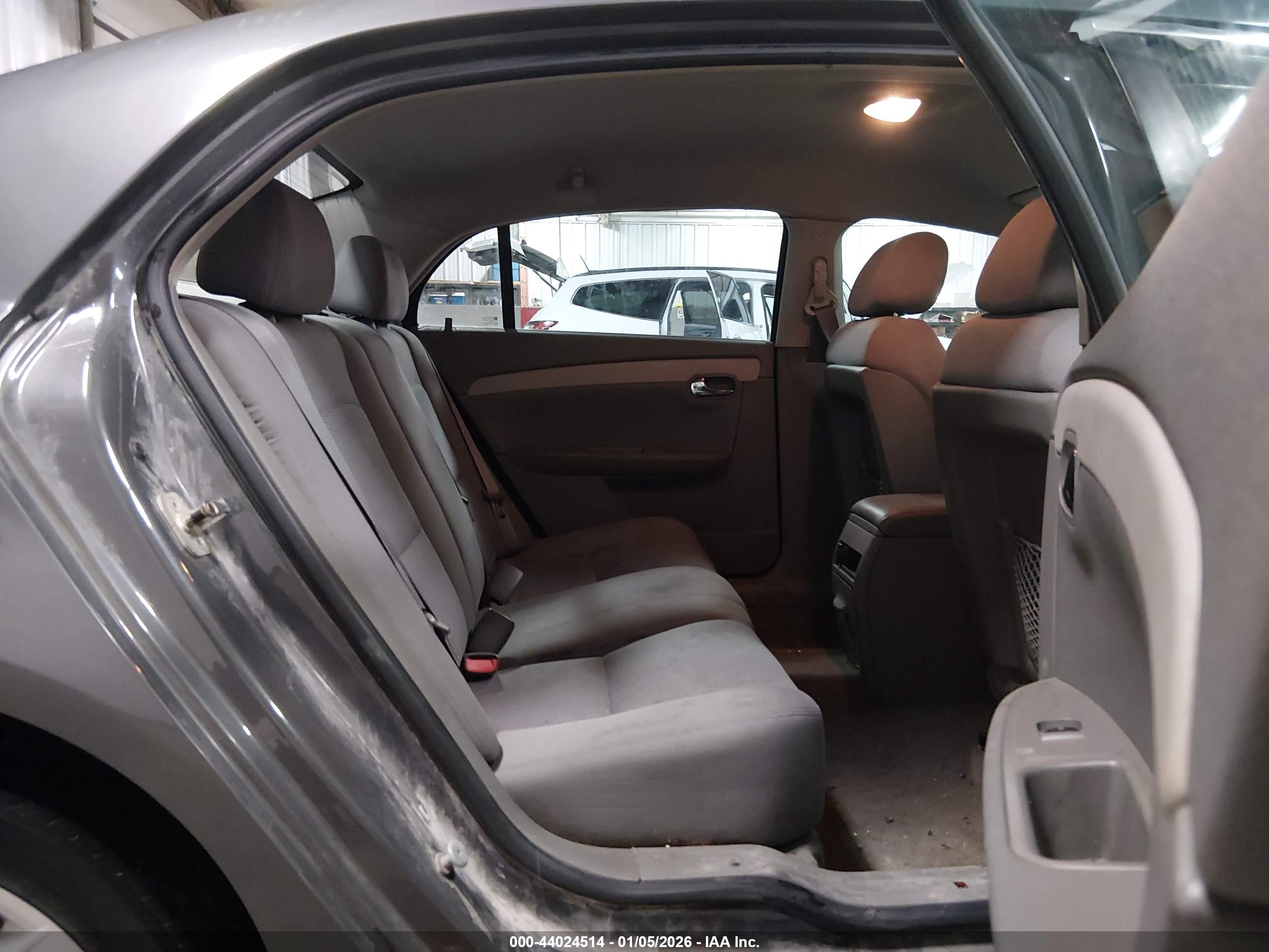 CHEVROLET MALIBU image 8