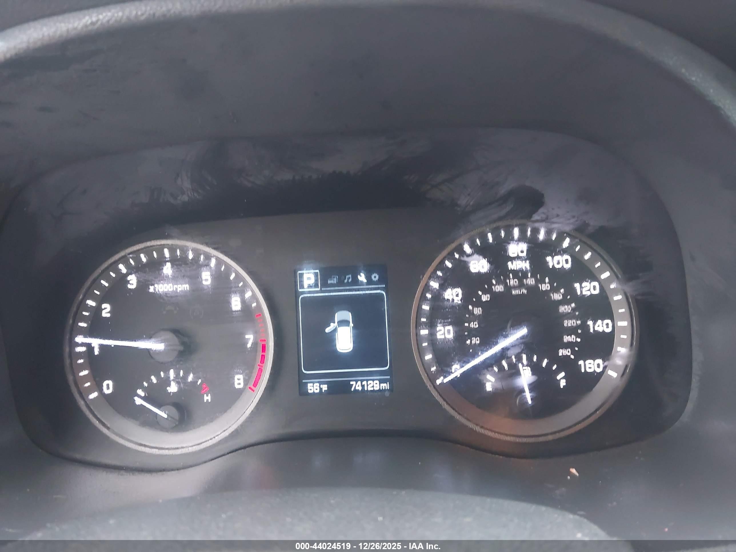 HYUNDAI TUCSON image 7