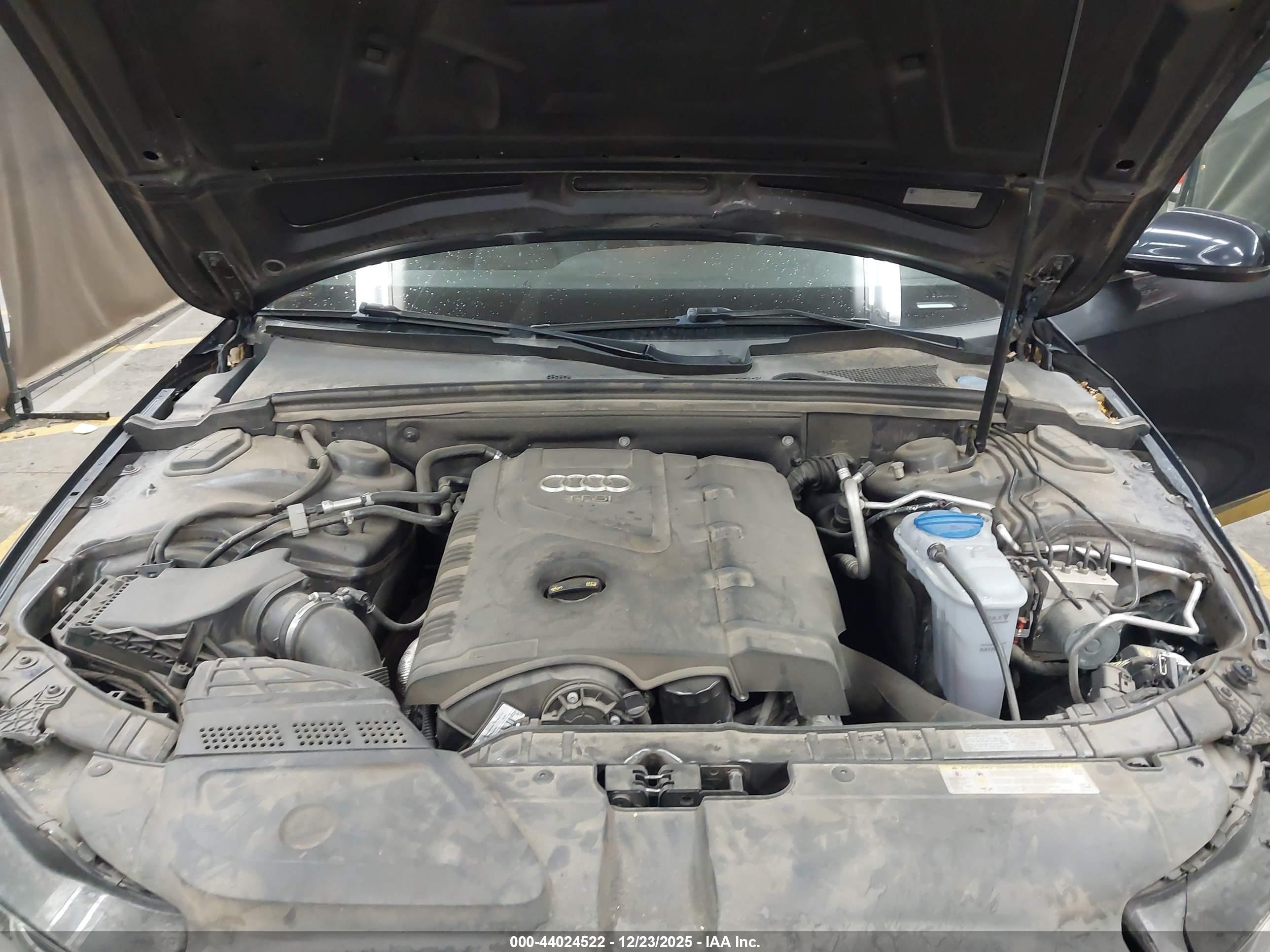 AUDI A4 image 10
