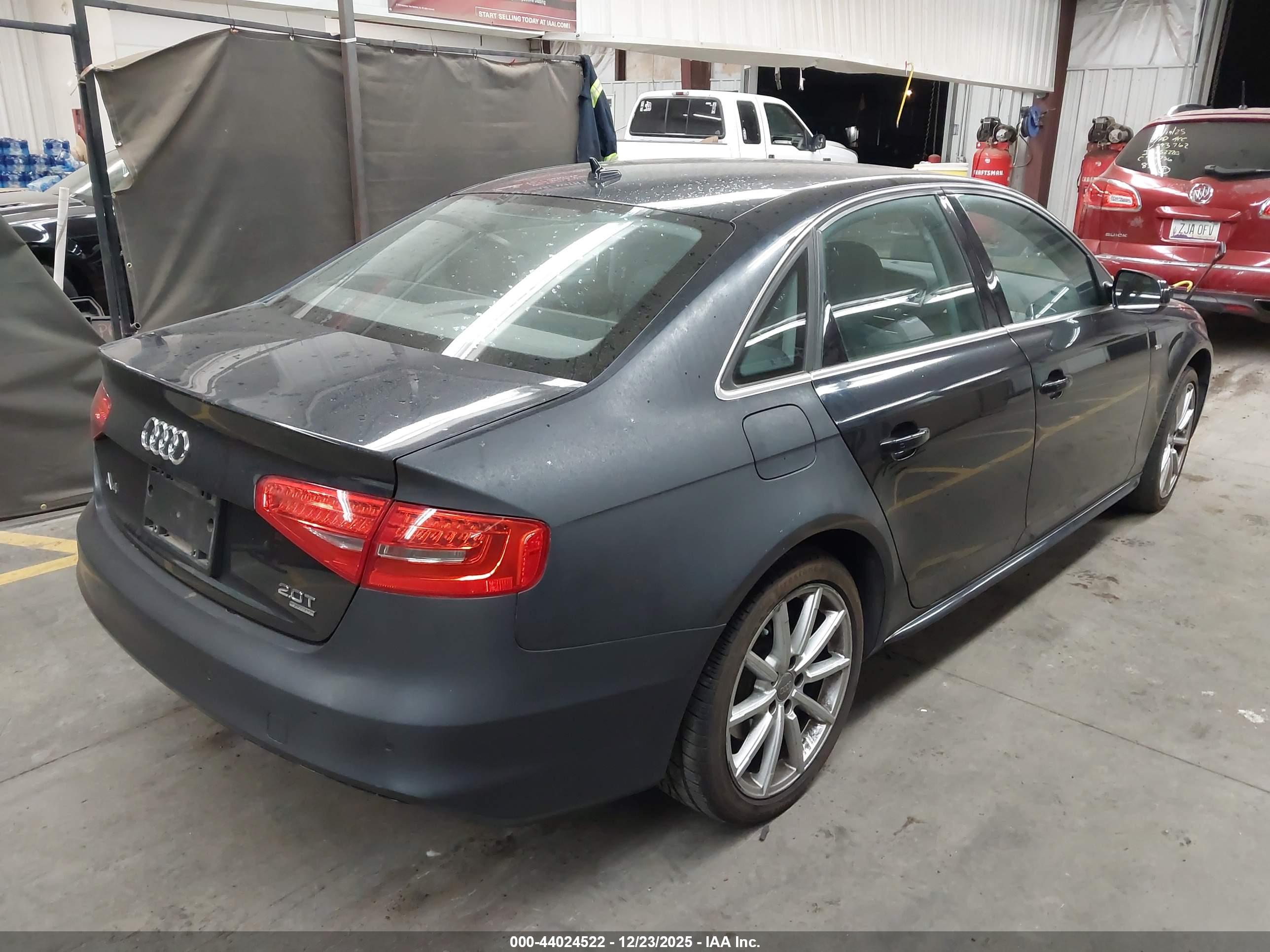 AUDI A4 image 4