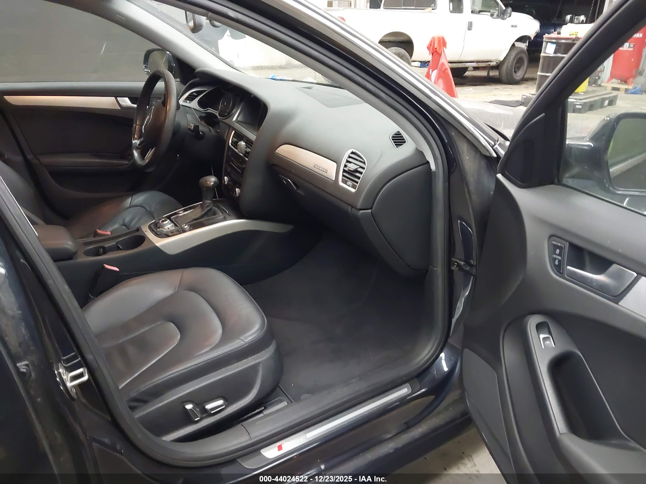 AUDI A4 image 5