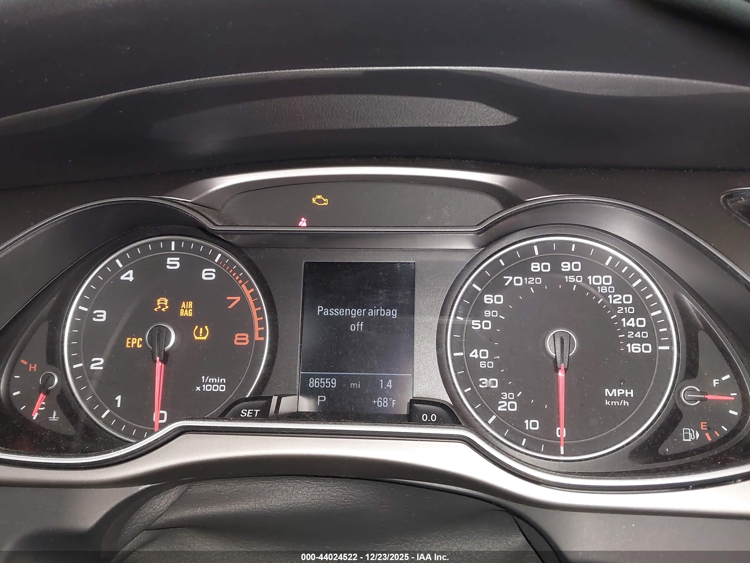 AUDI A4 image 7