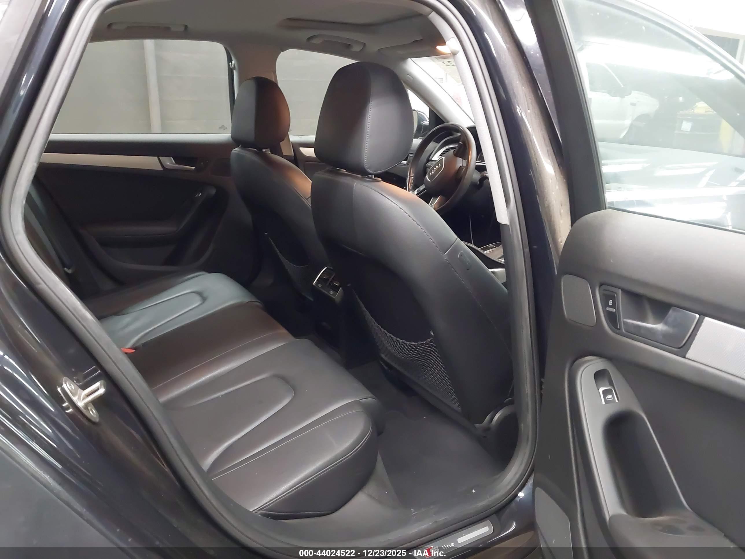 AUDI A4 image 8
