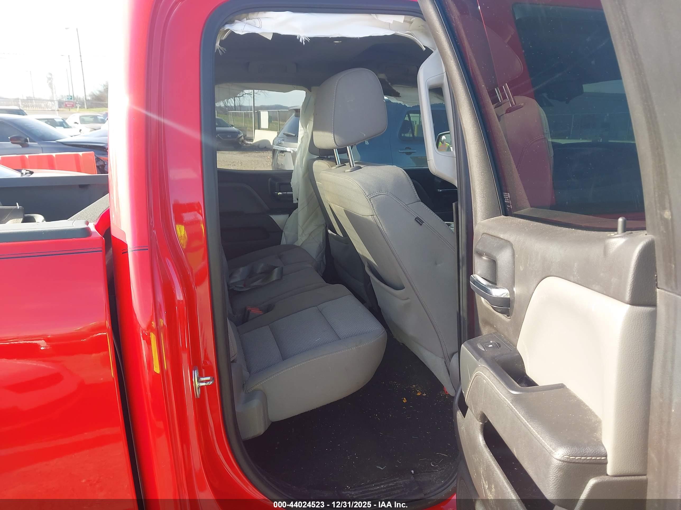 CHEVROLET SILVERADO image 8