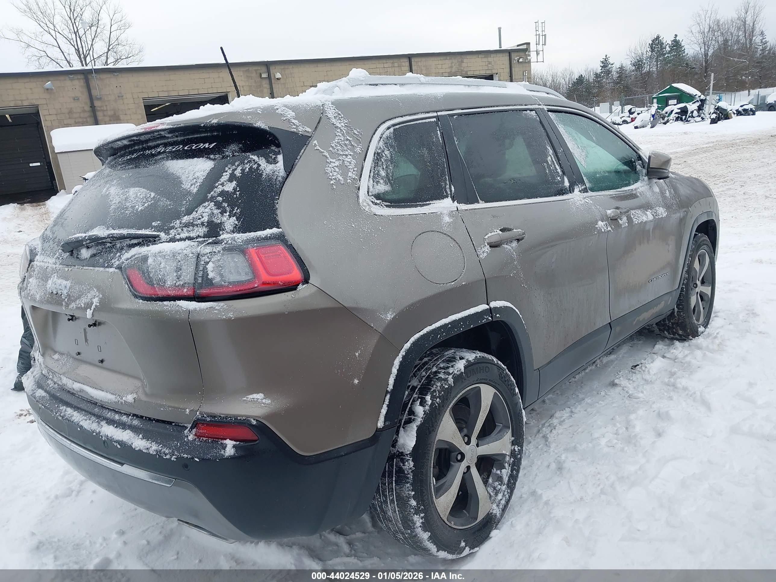 JEEP CHEROKEE image 4