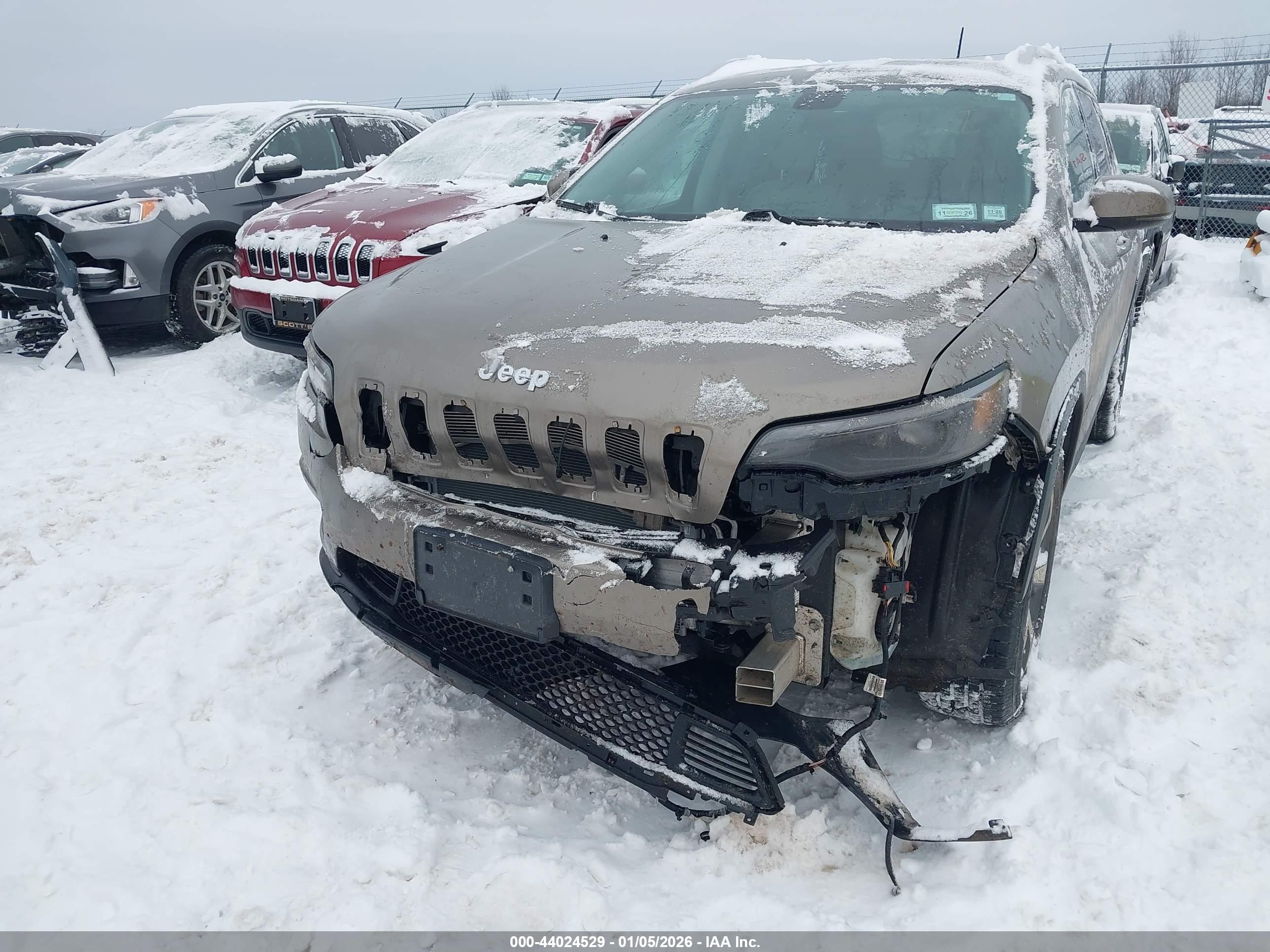 JEEP CHEROKEE image 6