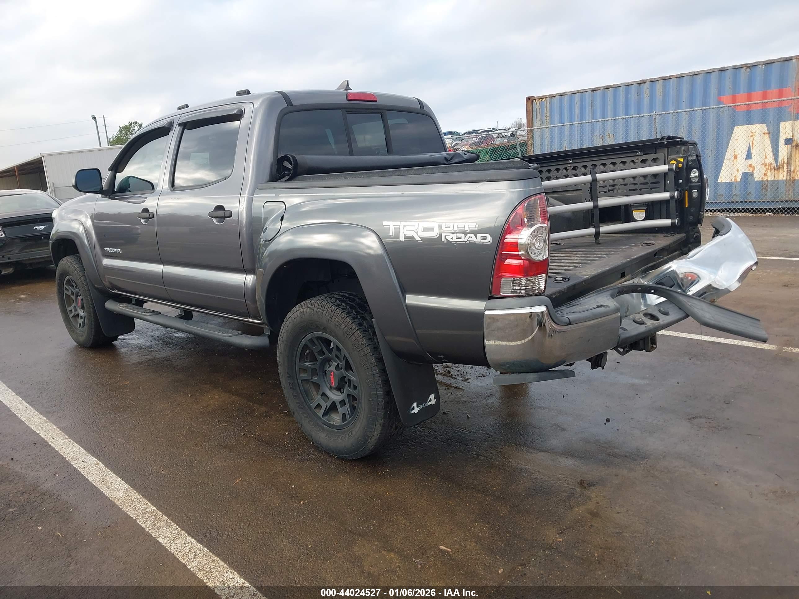 TOYOTA TACOMA image 3
