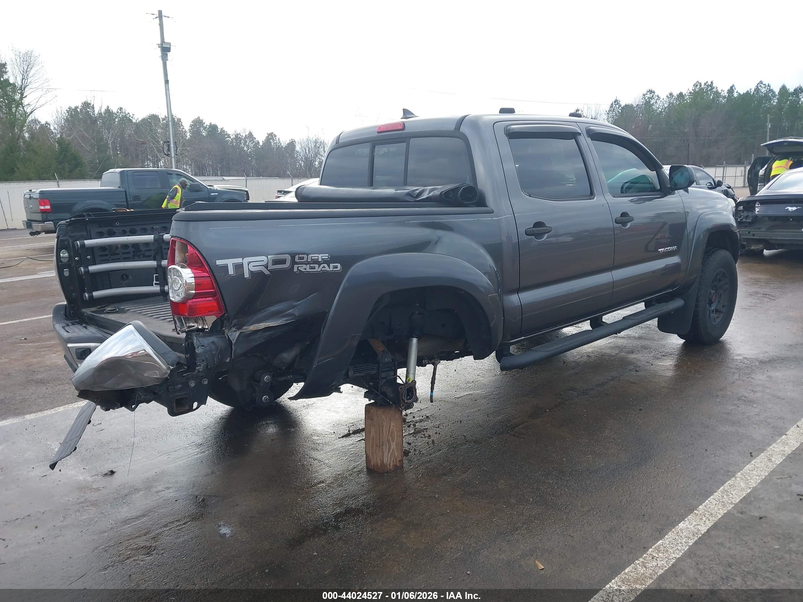 TOYOTA TACOMA image 4