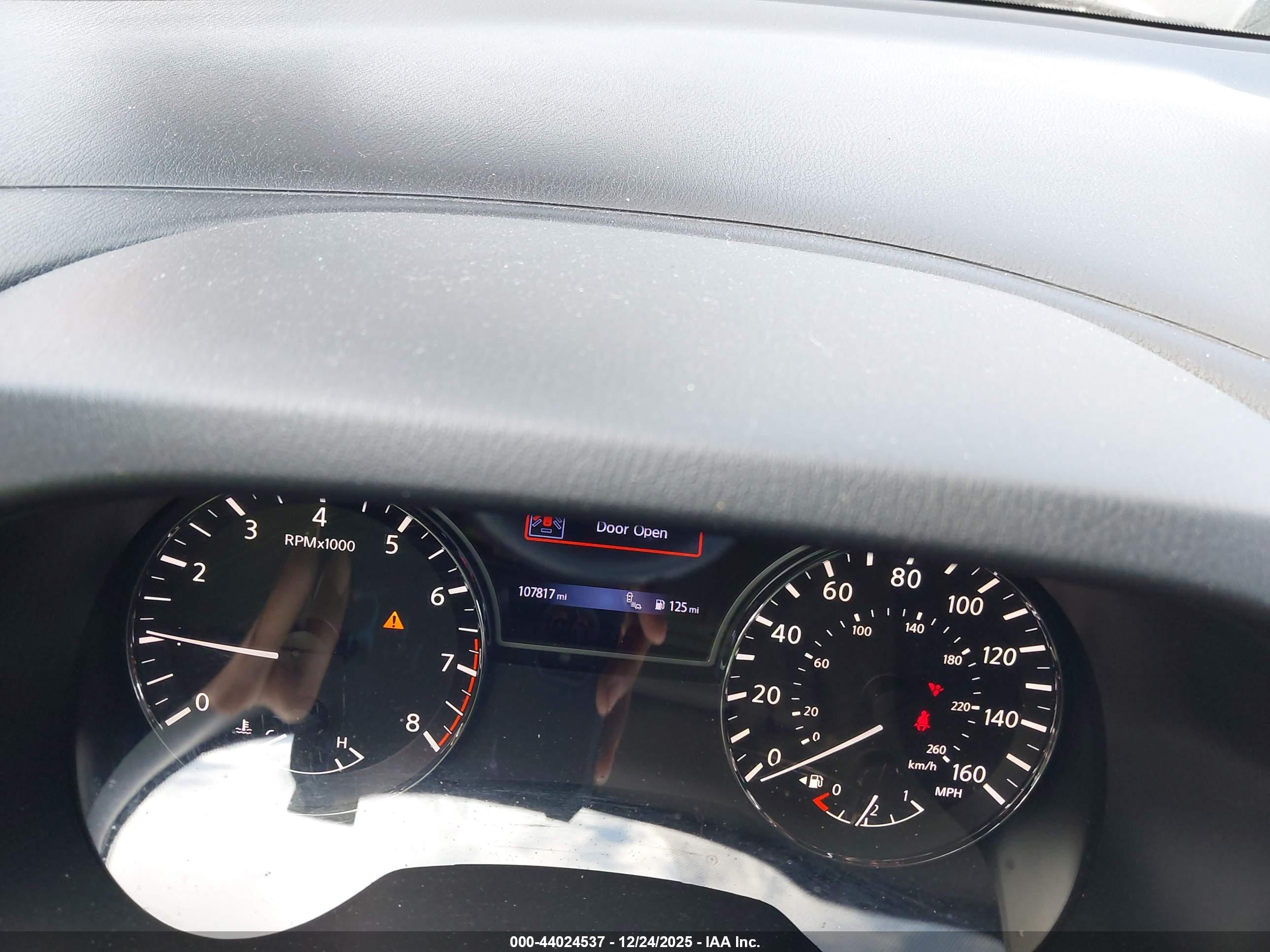 NISSAN PATHFINDER image 7