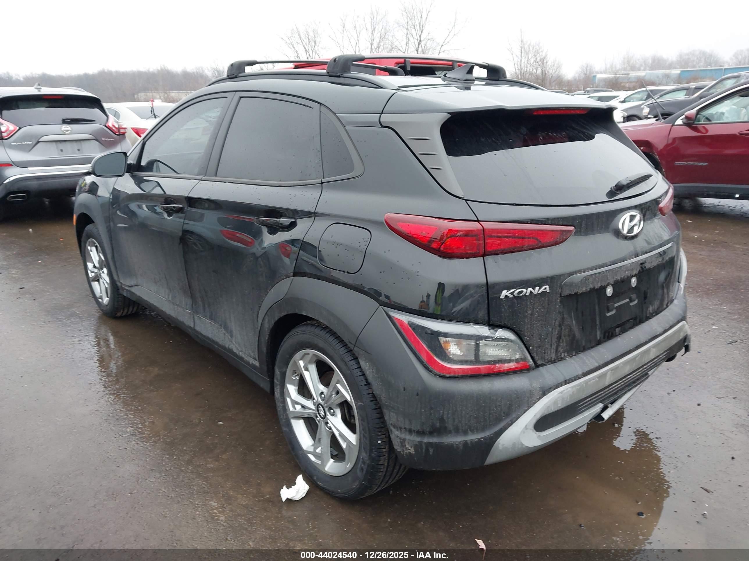 HYUNDAI KONA image 3