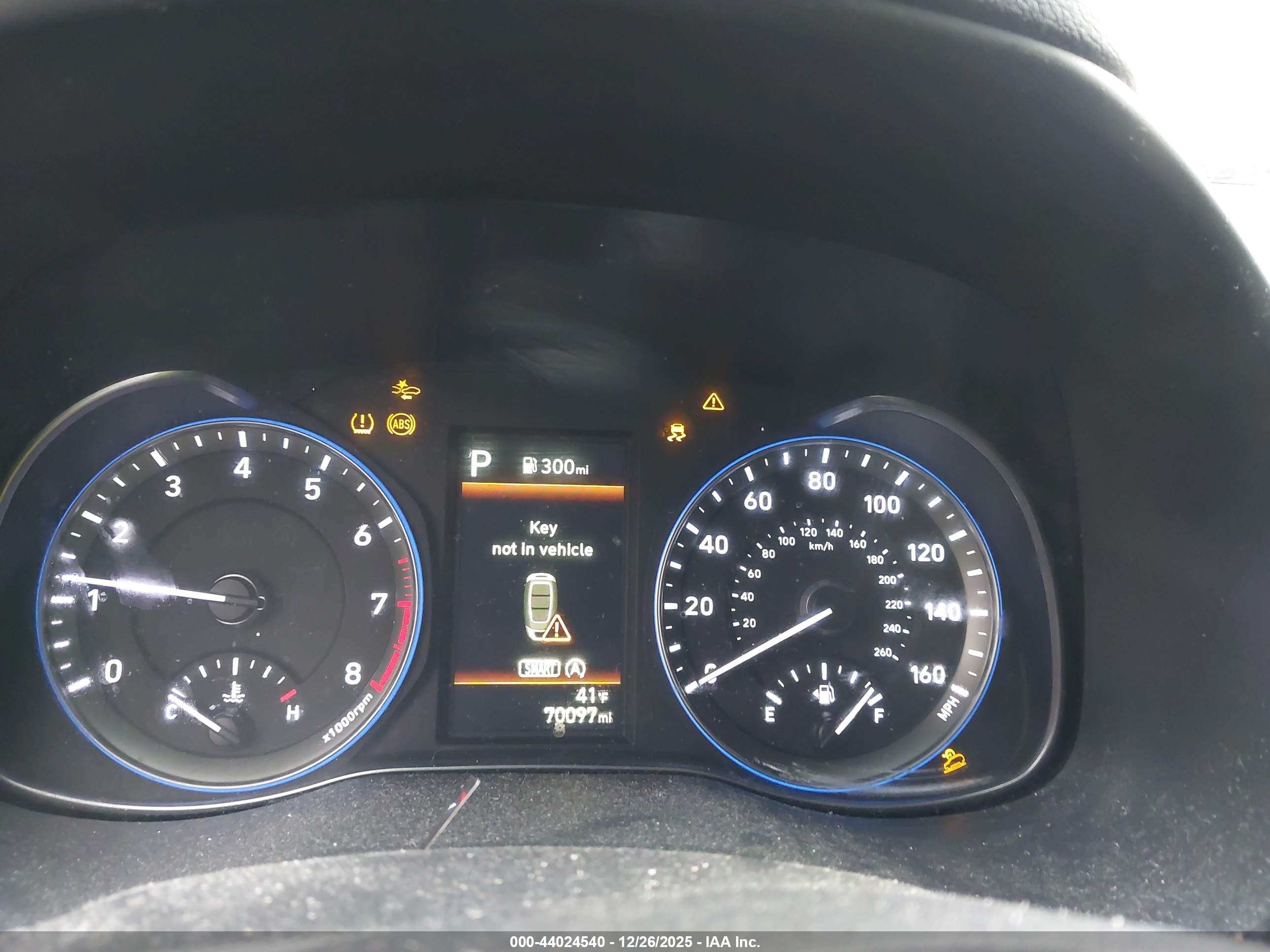 HYUNDAI KONA image 7