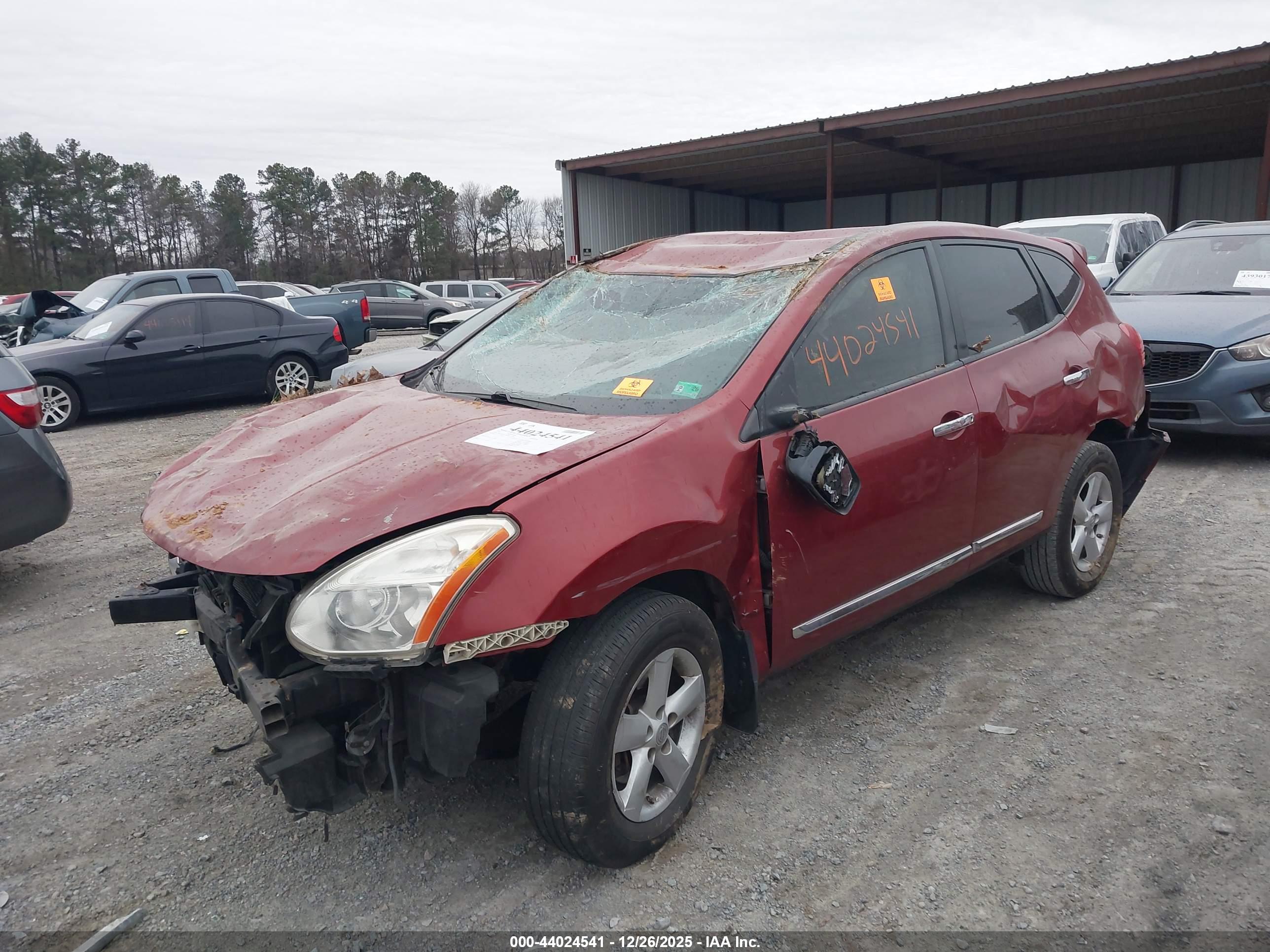 NISSAN ROGUE image 2