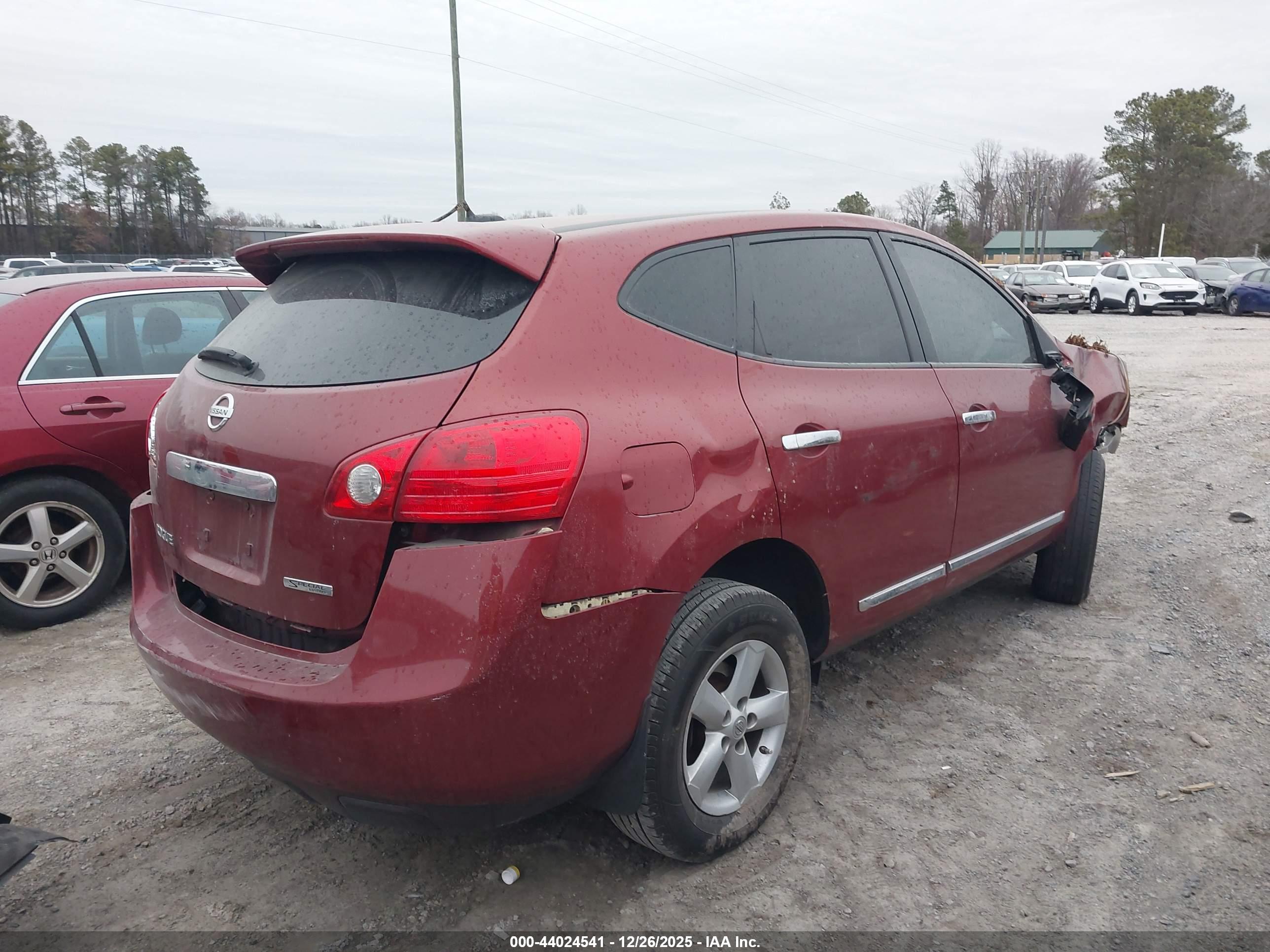 NISSAN ROGUE image 4