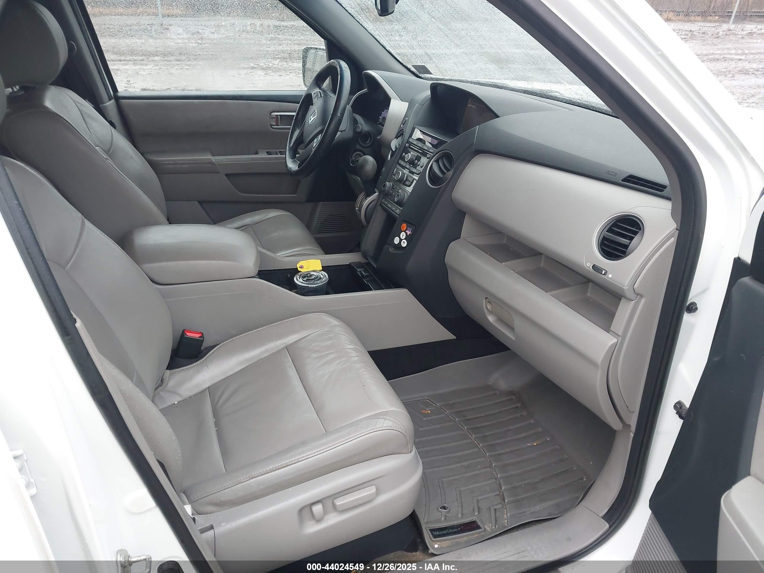 HONDA PILOT image 5