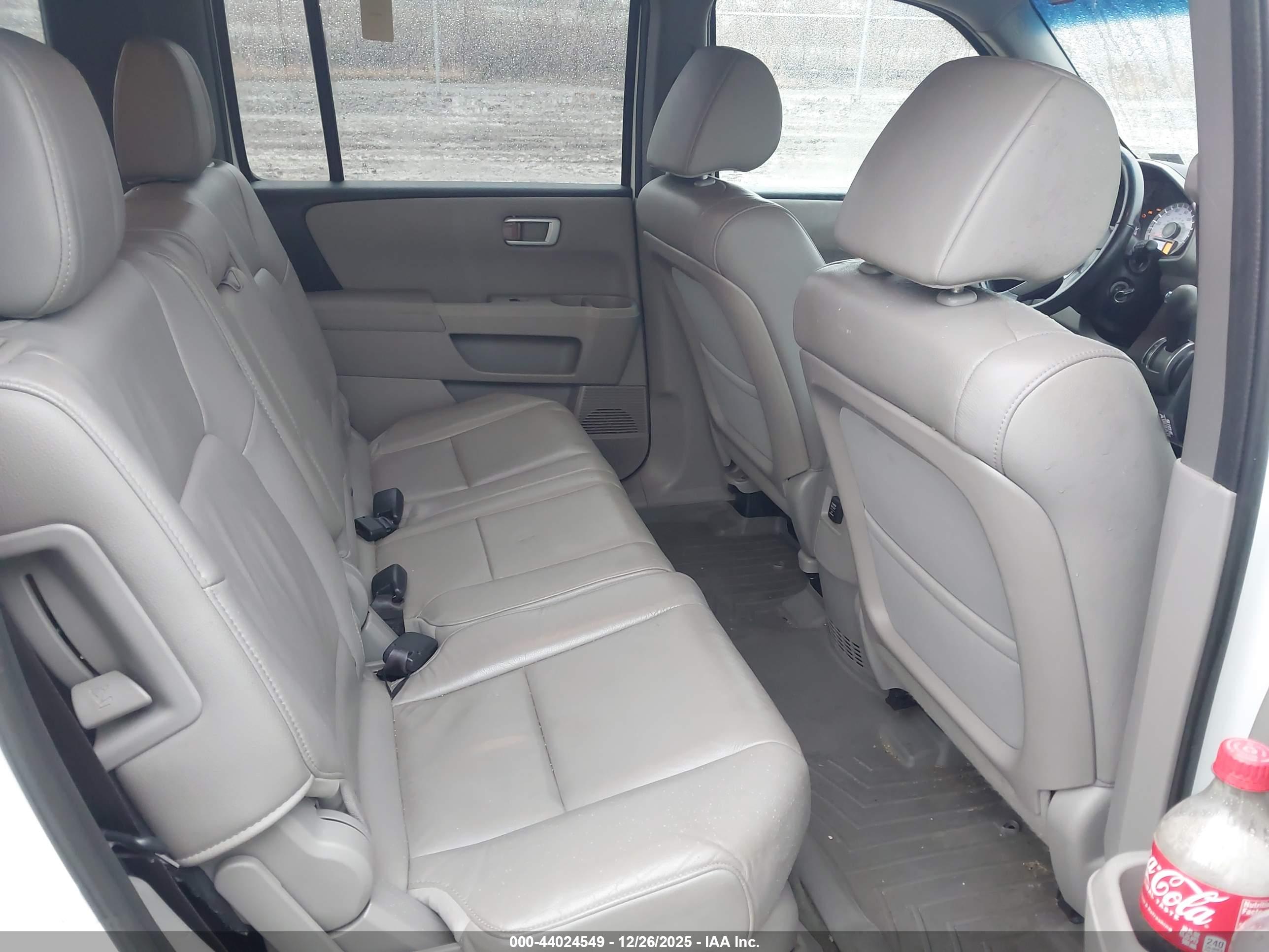 HONDA PILOT image 8