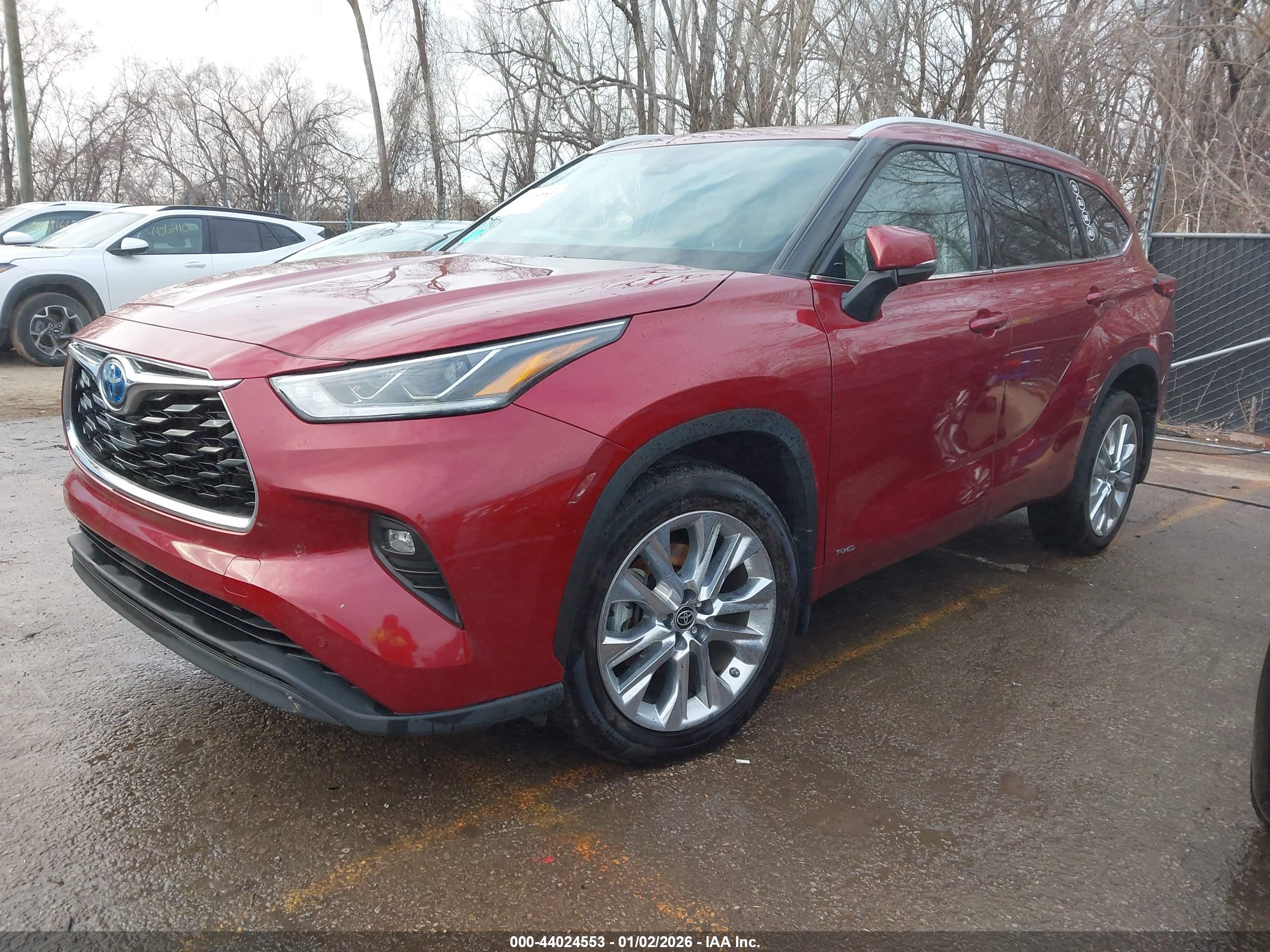 TOYOTA HIGHLANDER image 2