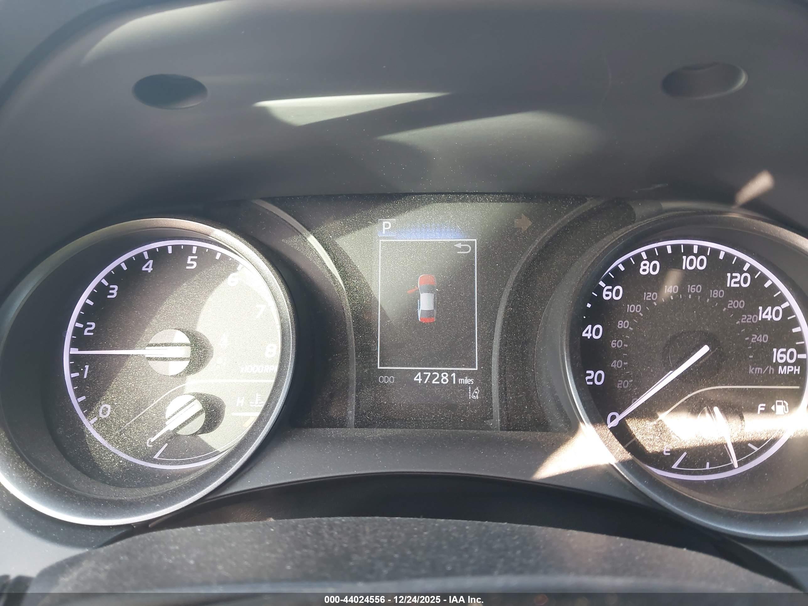TOYOTA CAMRY image 7
