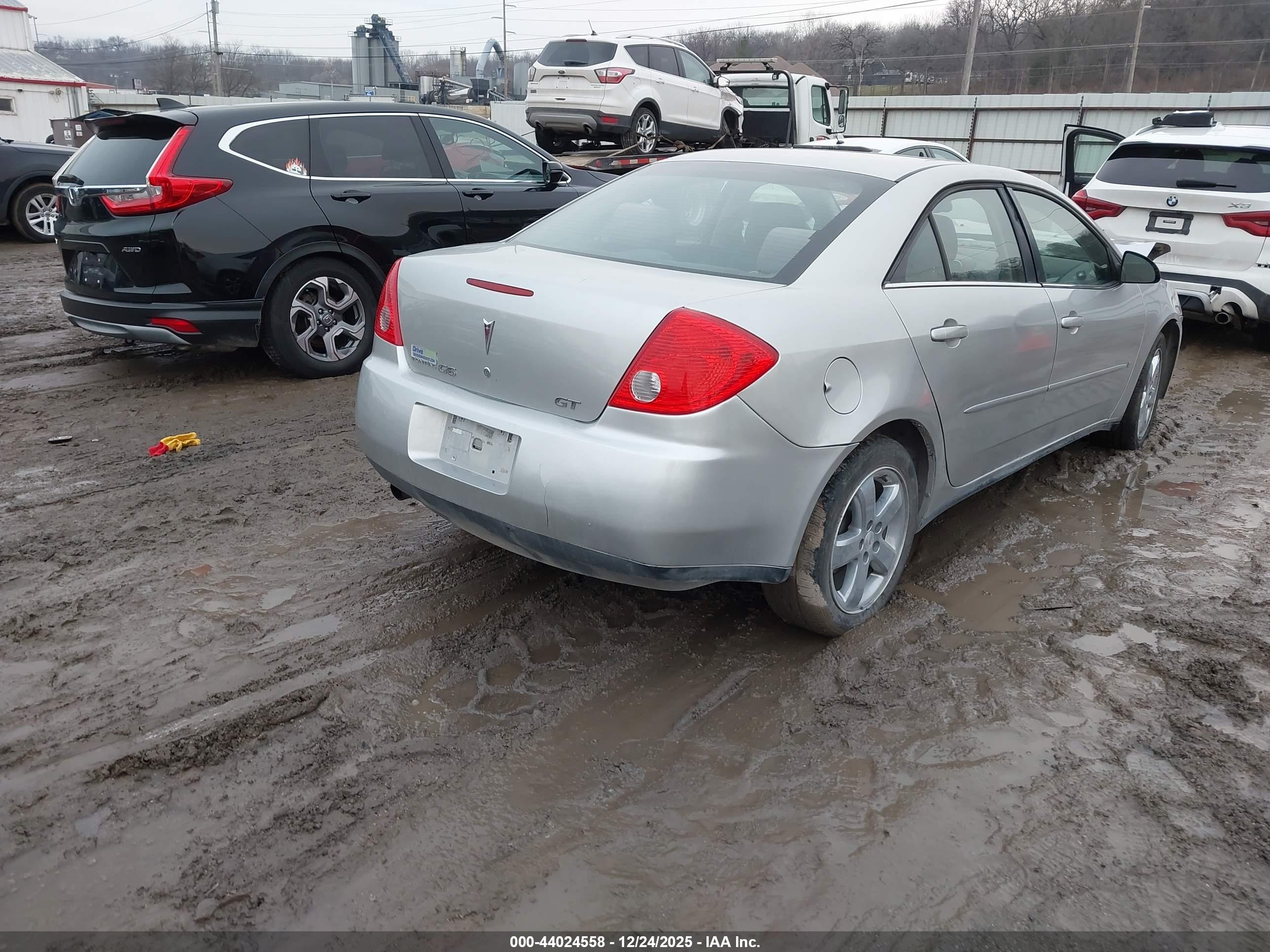 PONTIAC G6 image 4