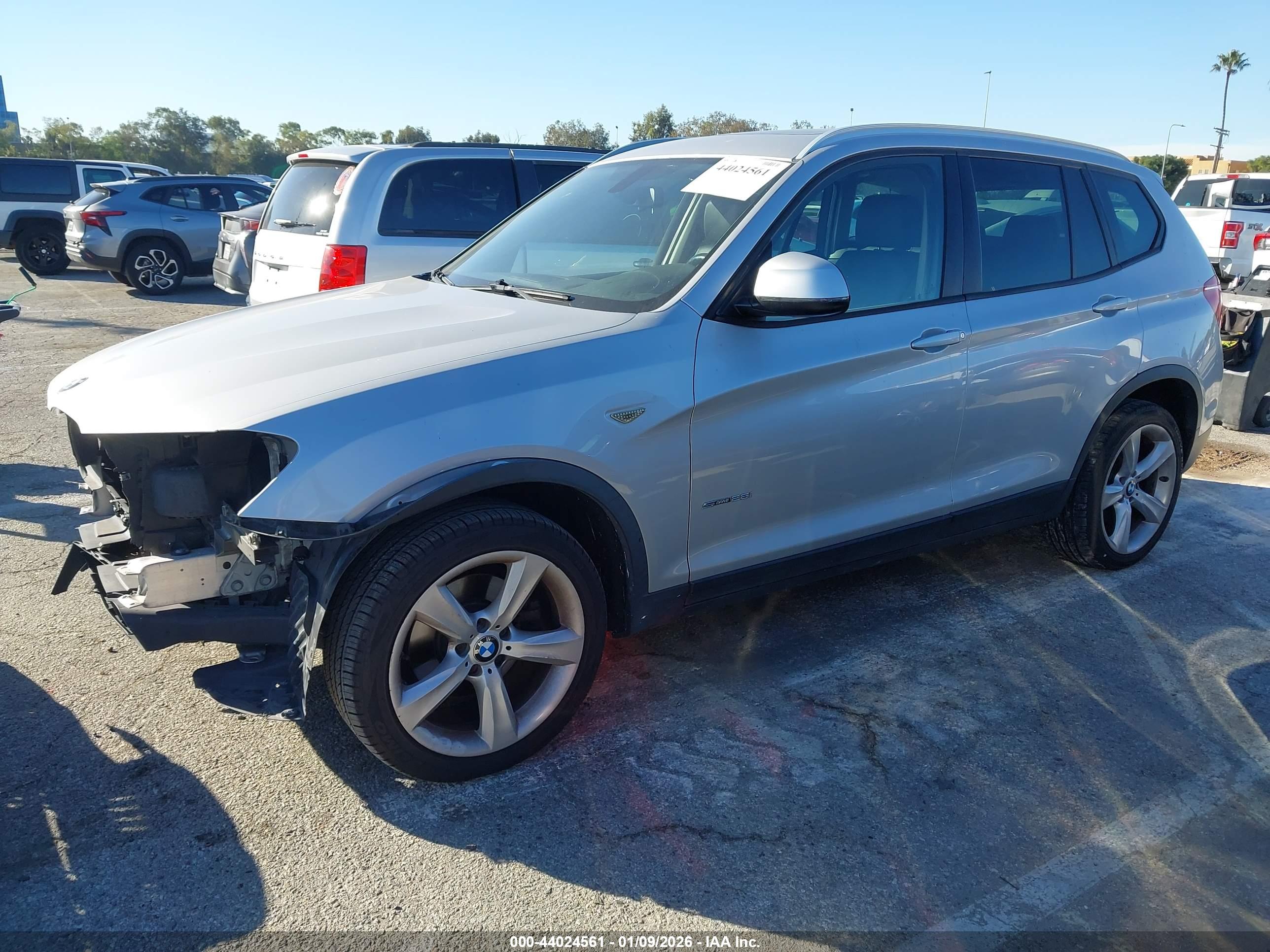 BMW X3 image 2