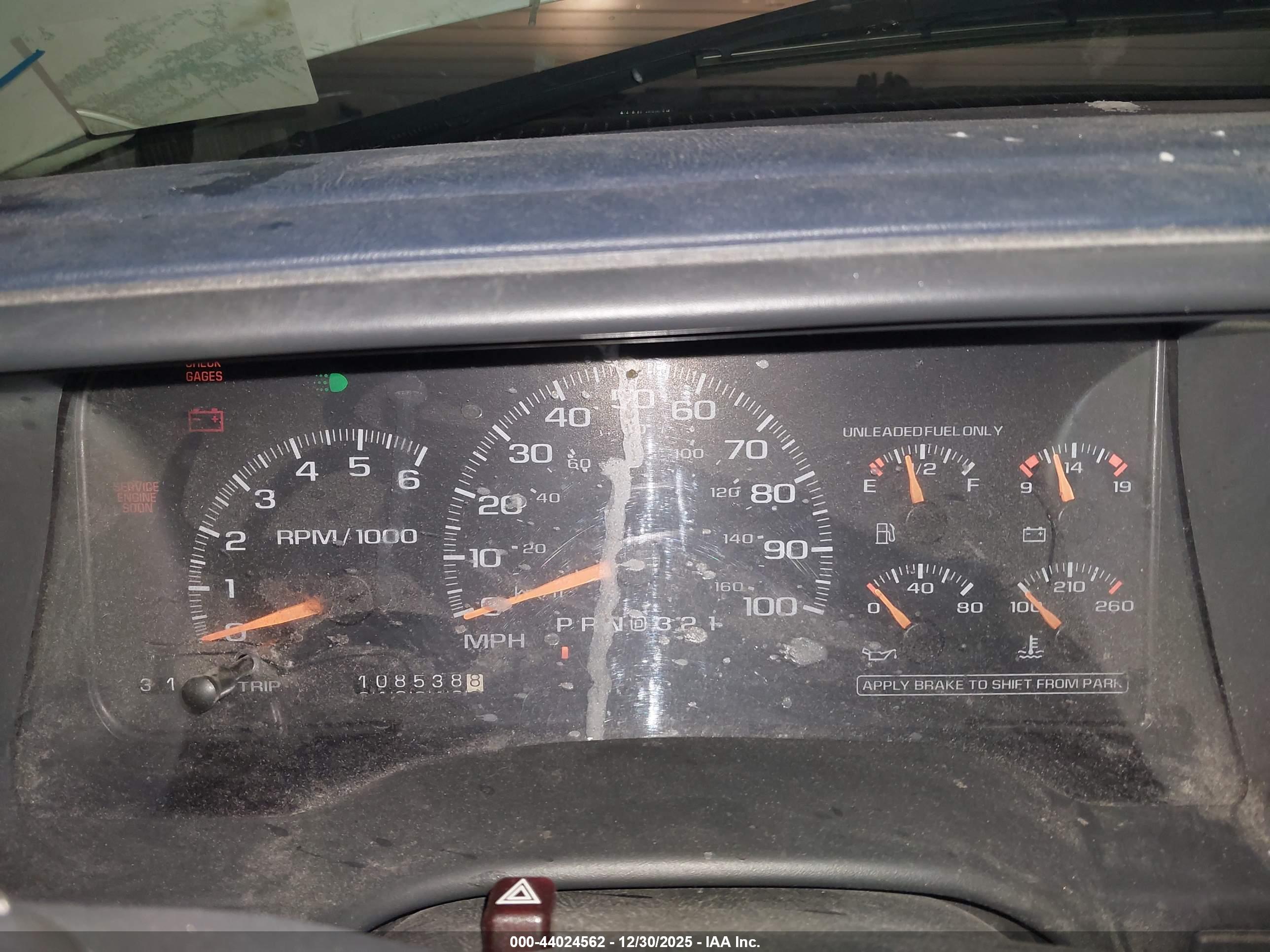 CHEVROLET C1500 image 7