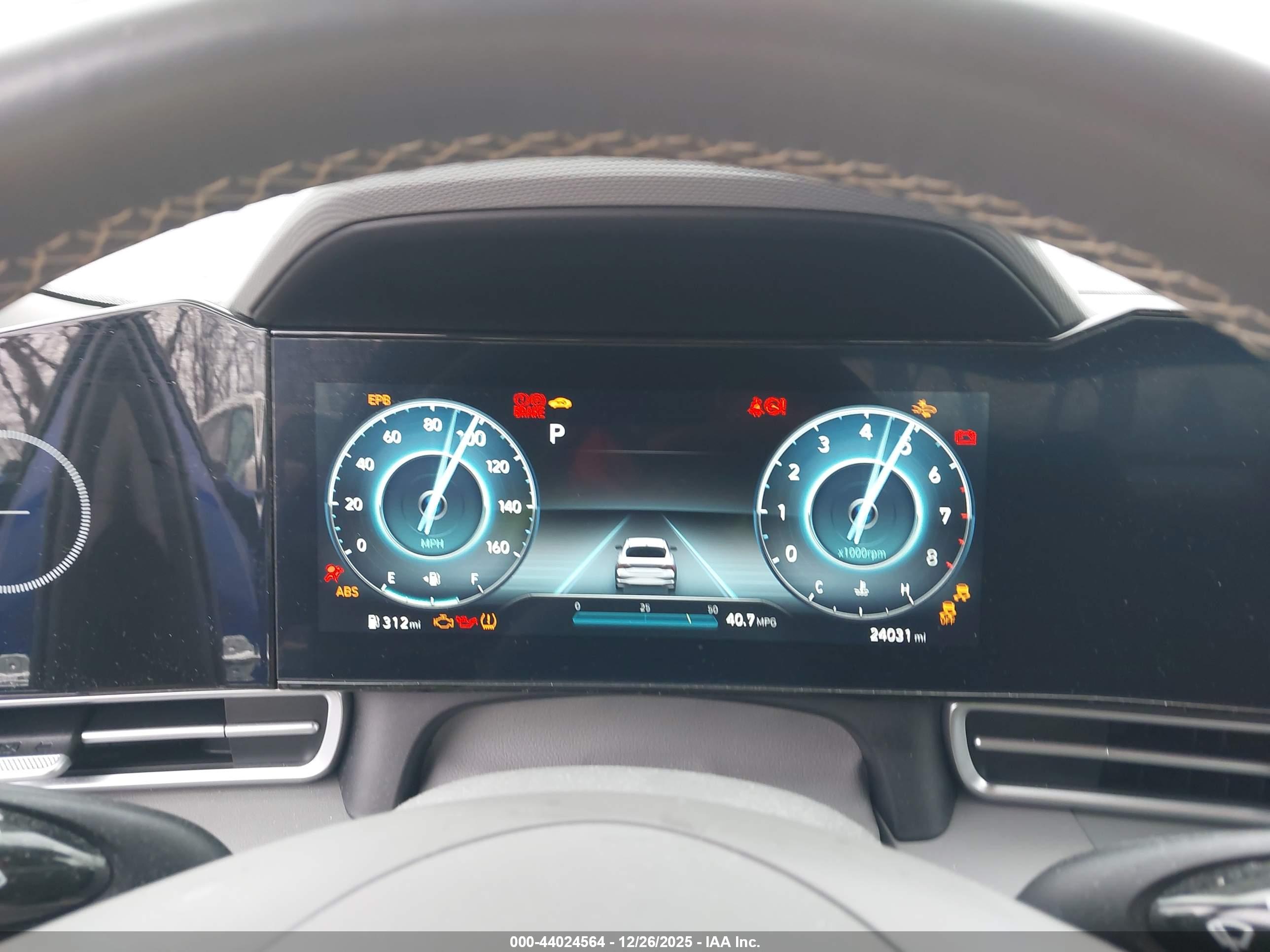 HYUNDAI ELANTRA image 7
