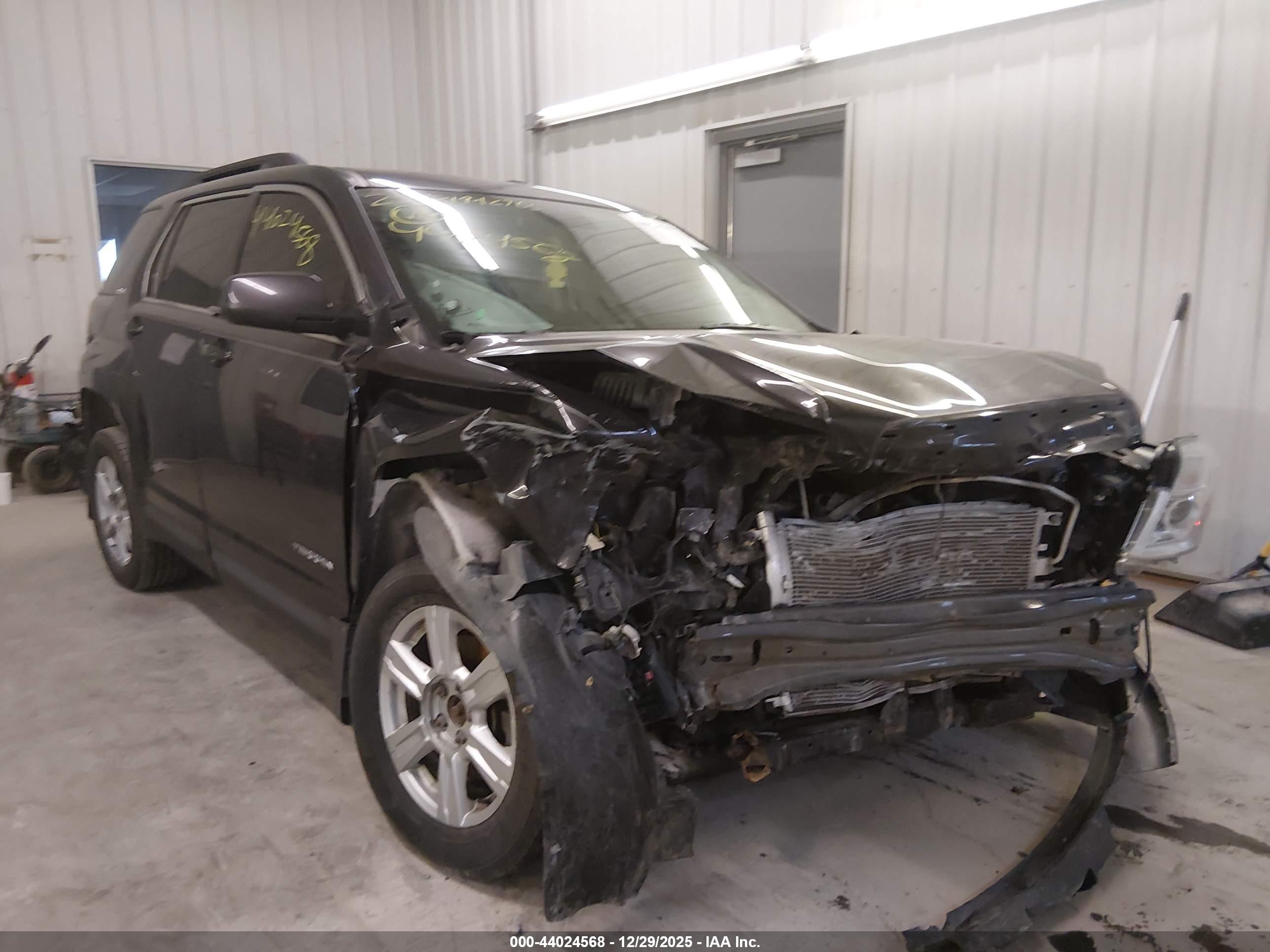 GMC TERRAIN image 6