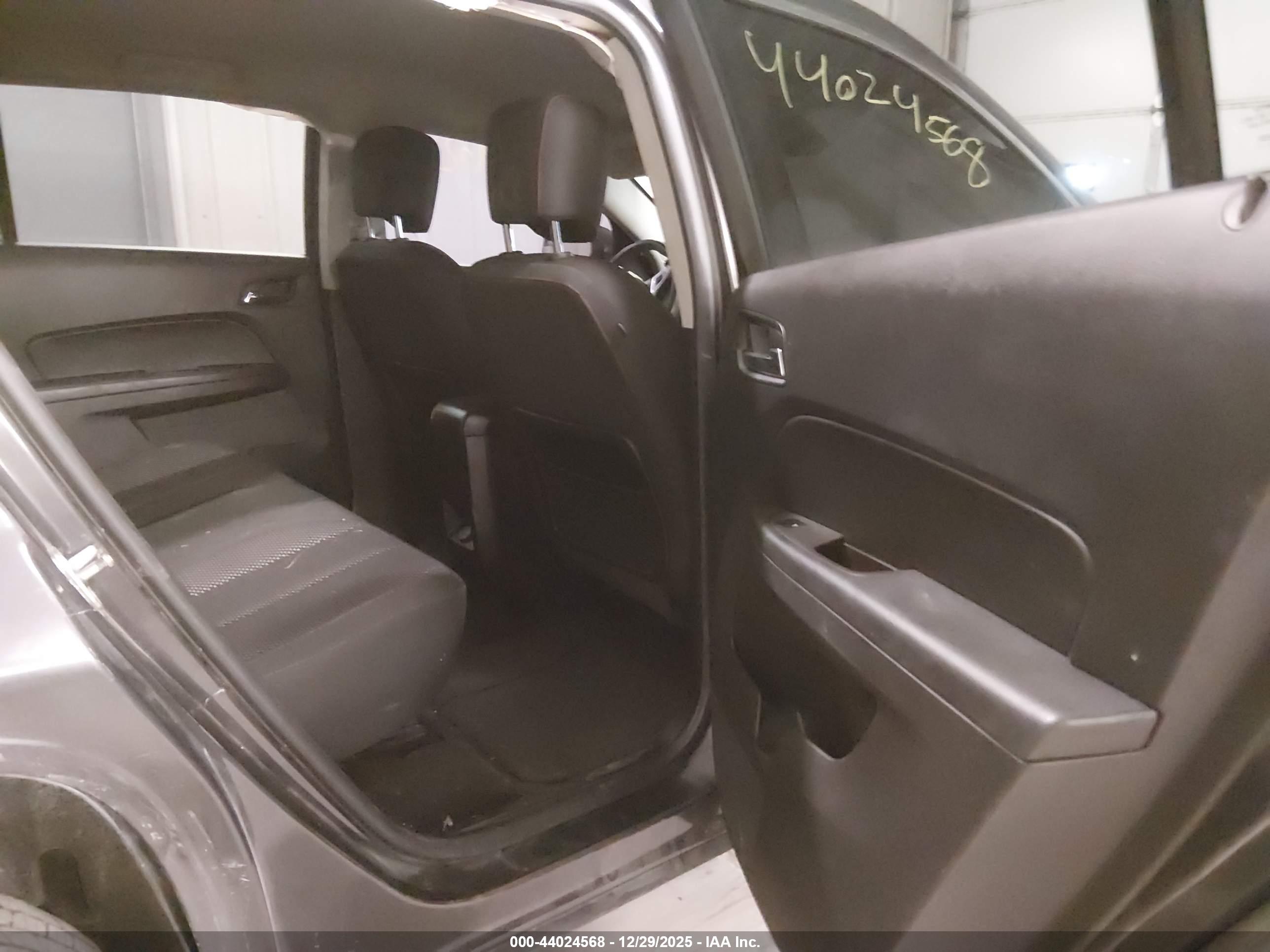 GMC TERRAIN image 8