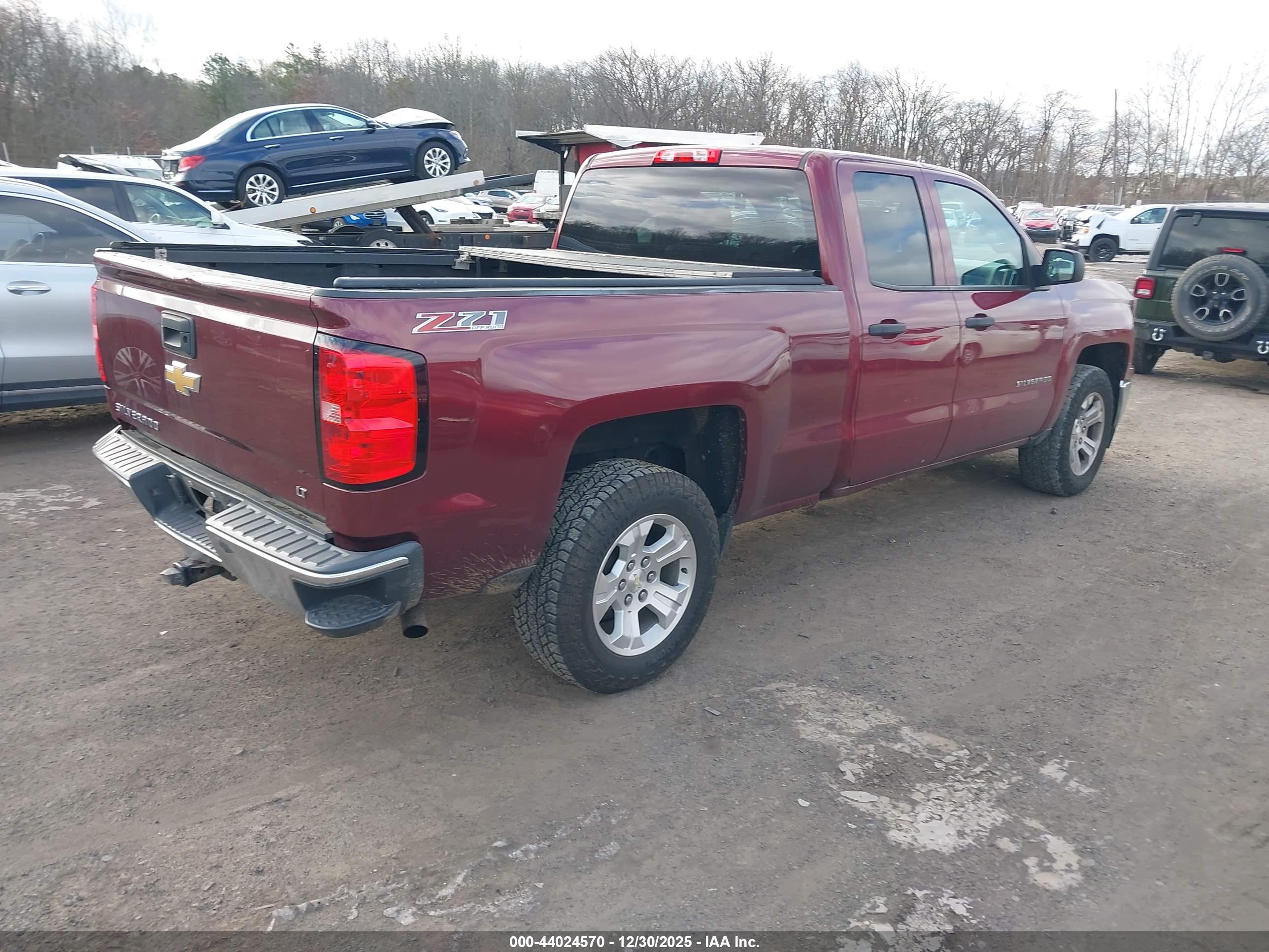CHEVROLET SILVERADO image 4
