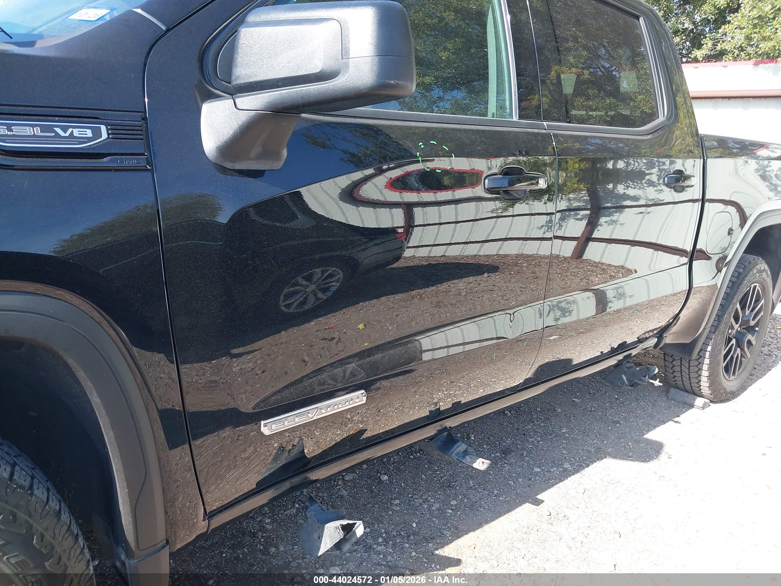 GMC SIERRA image 6