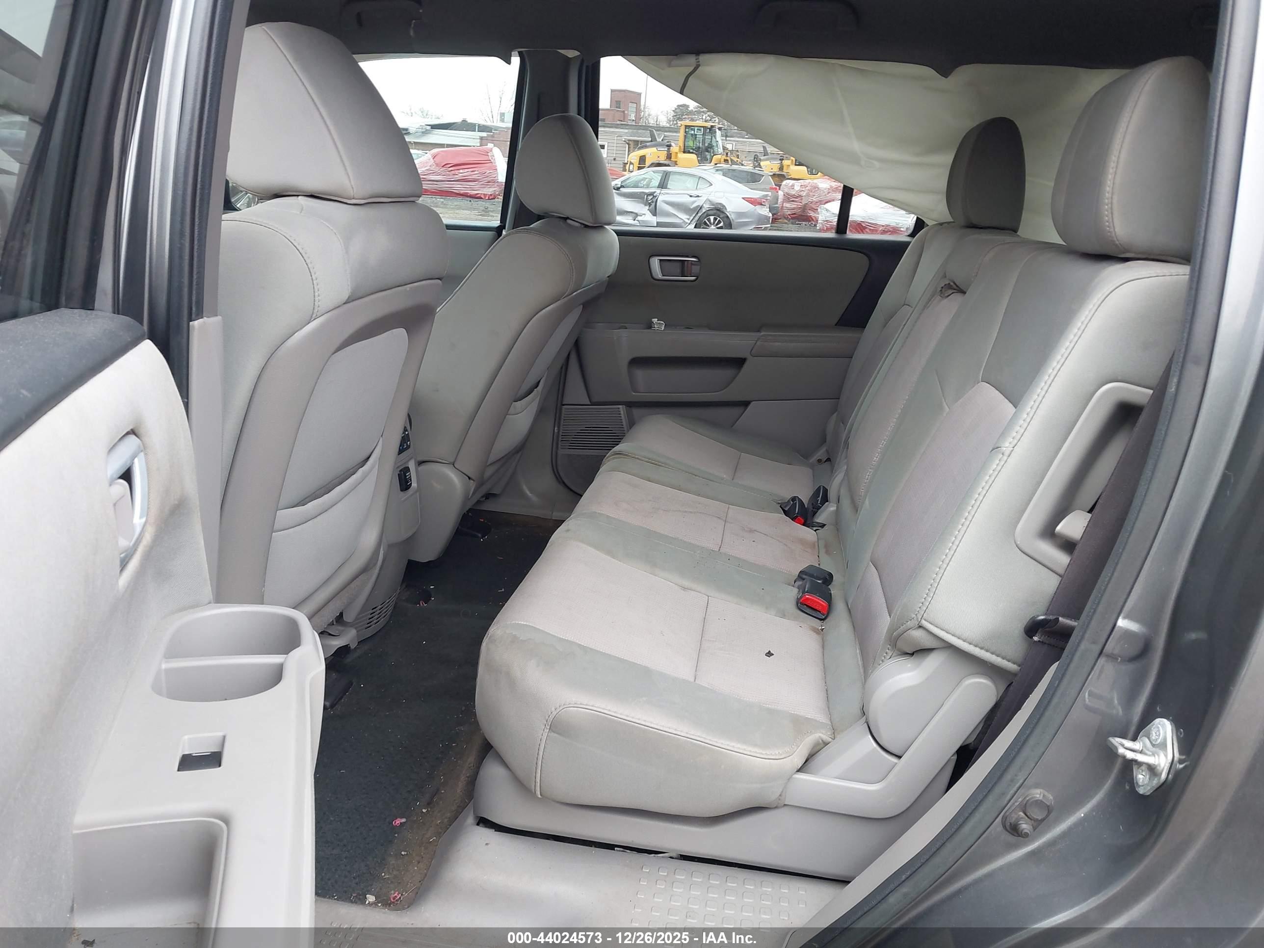 HONDA PILOT image 8
