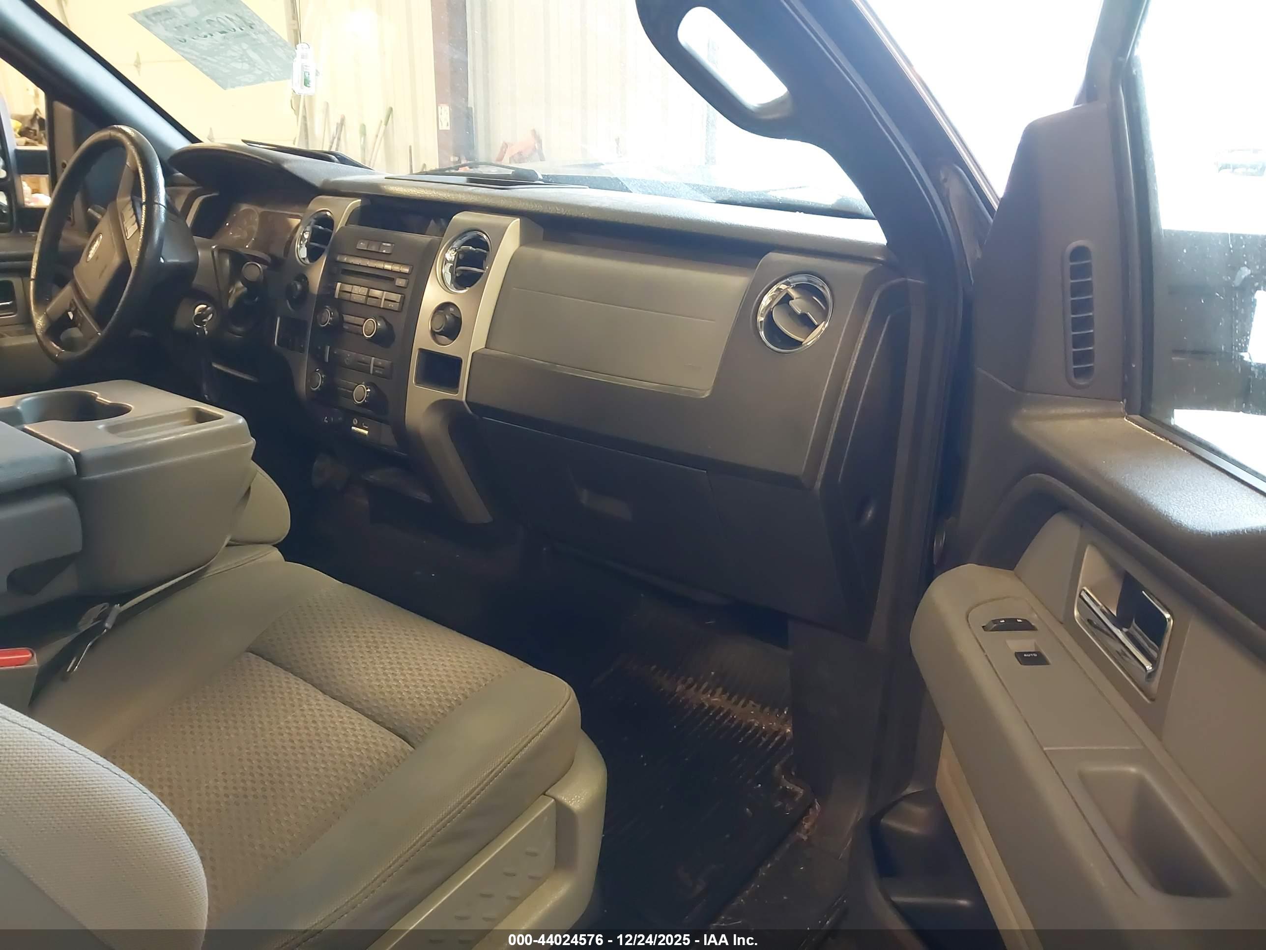 FORD F-150 image 5