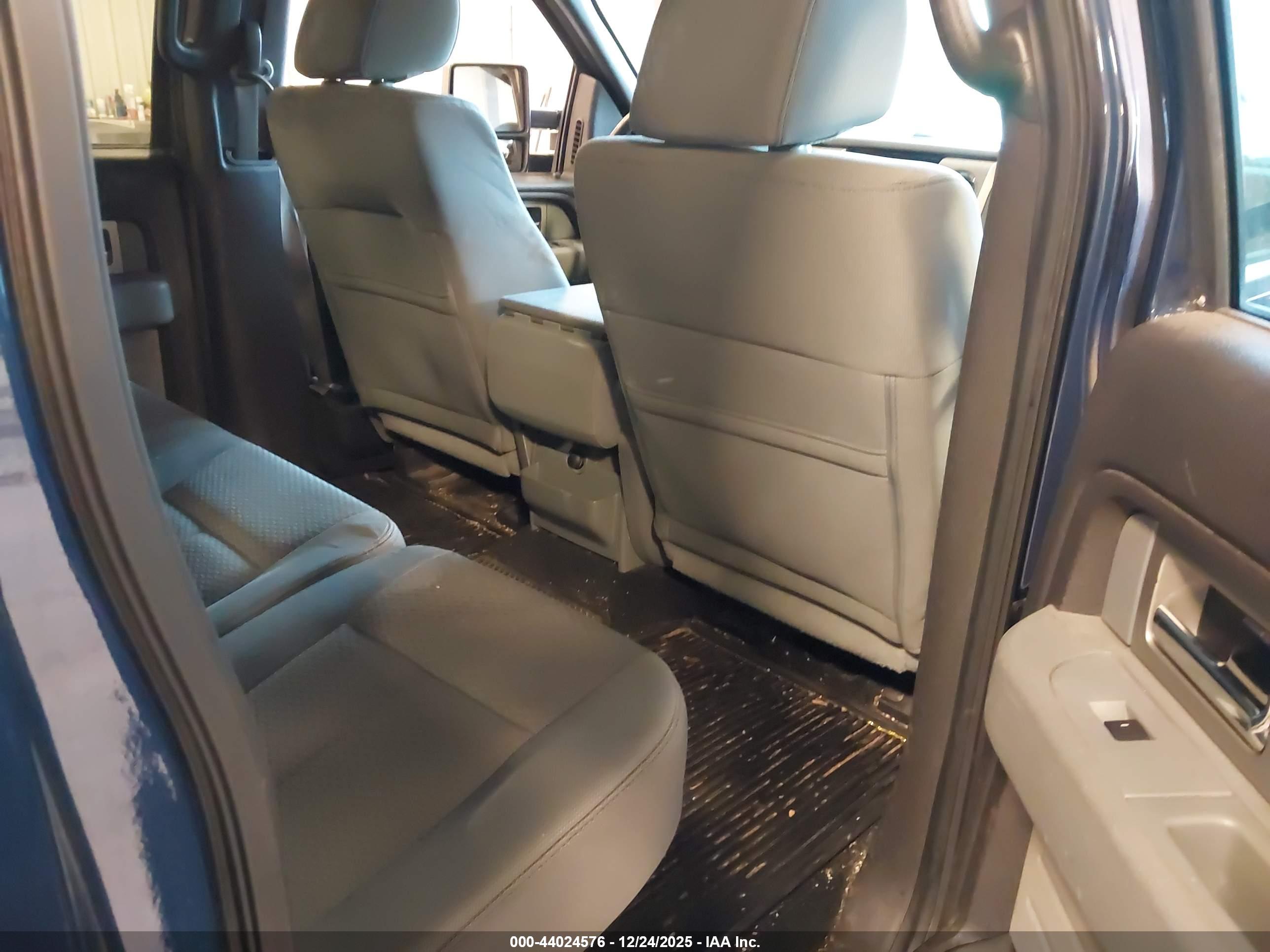 FORD F-150 image 8