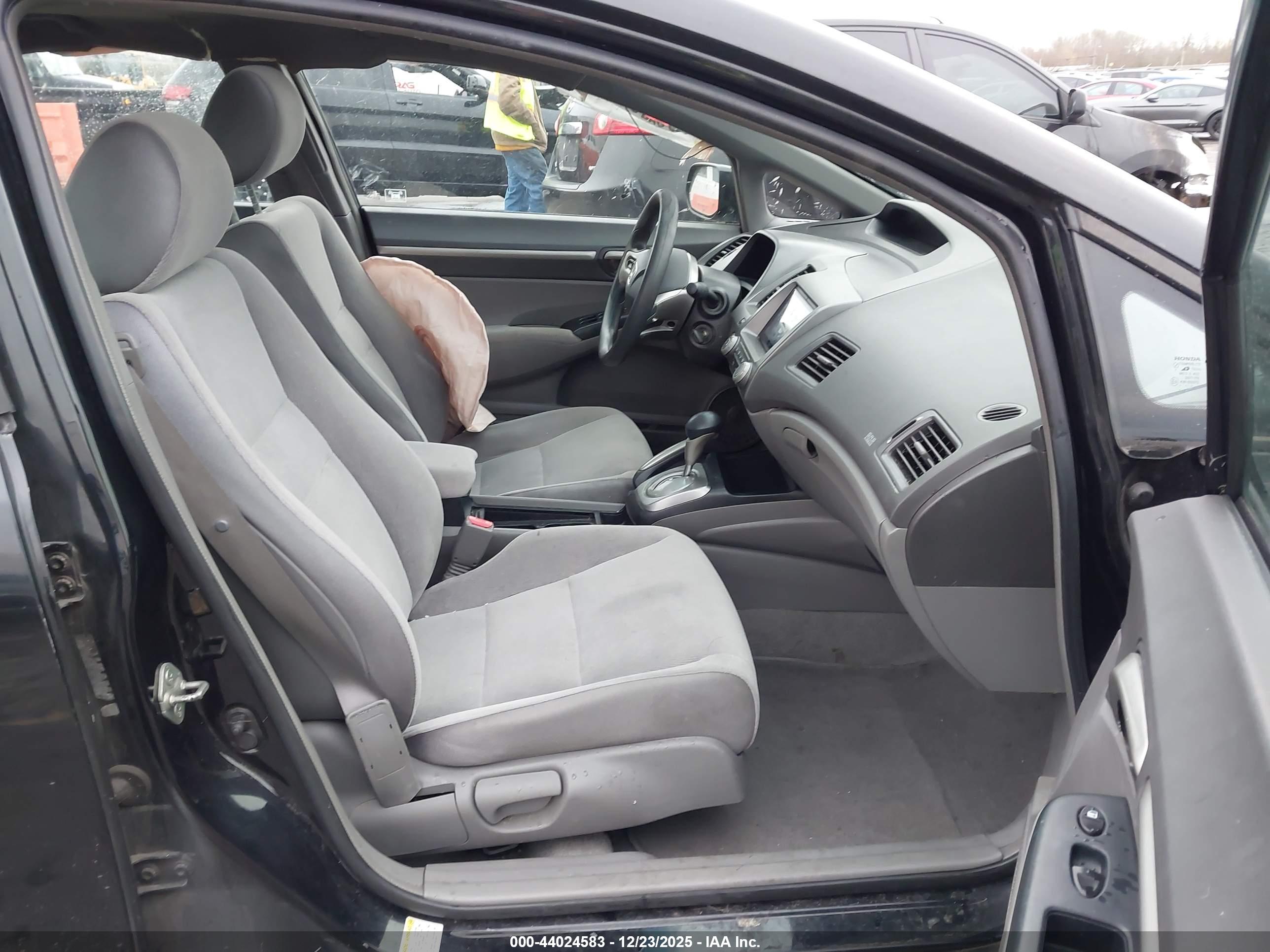 HONDA CIVIC image 5