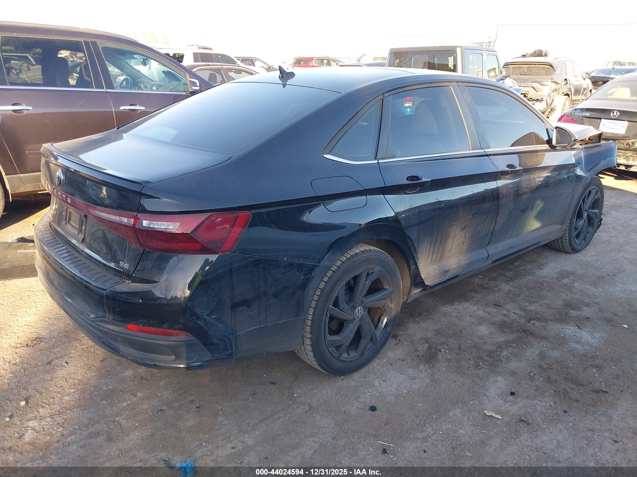 VOLKSWAGEN JETTA image 4
