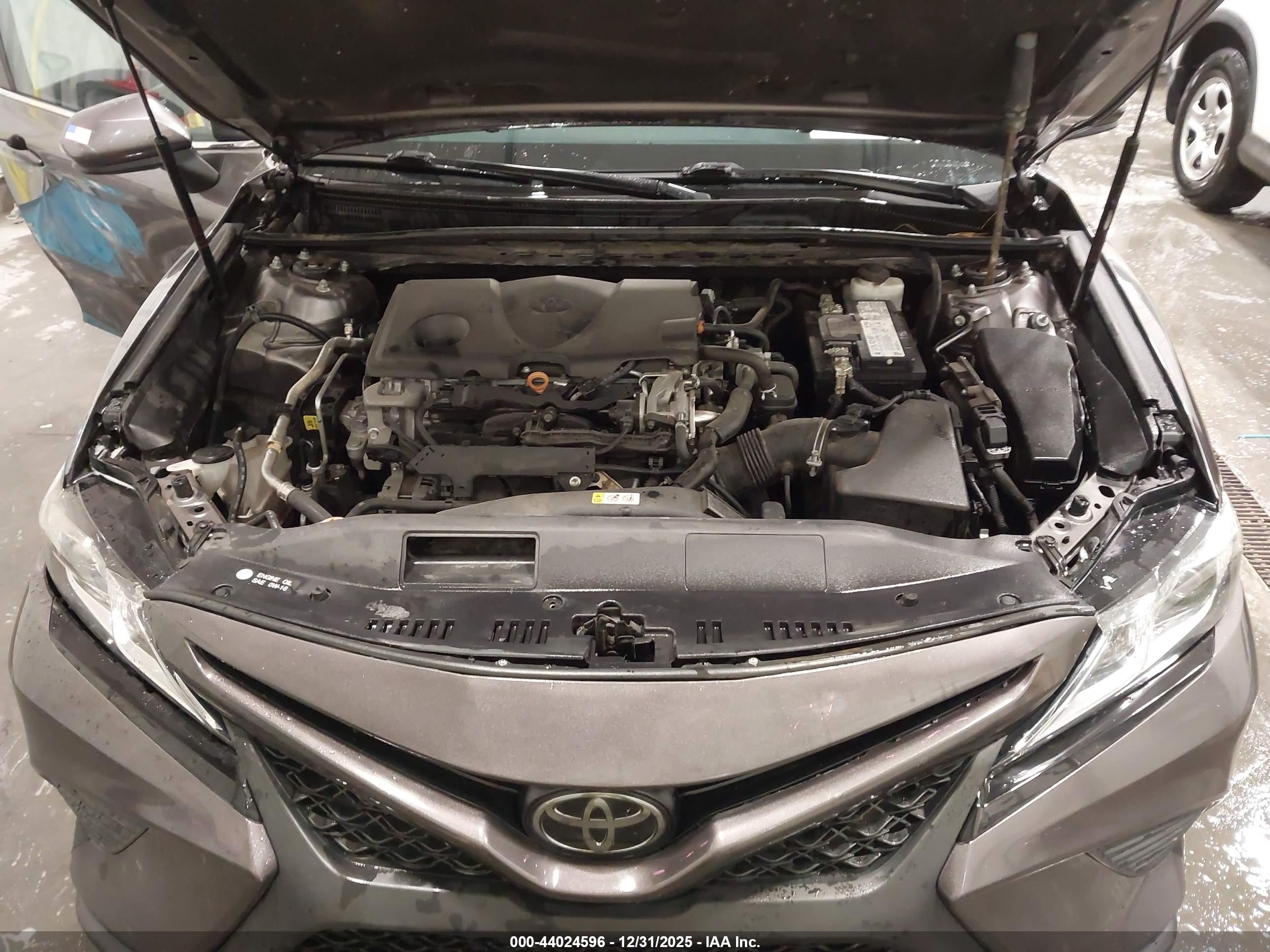 TOYOTA CAMRY image 10