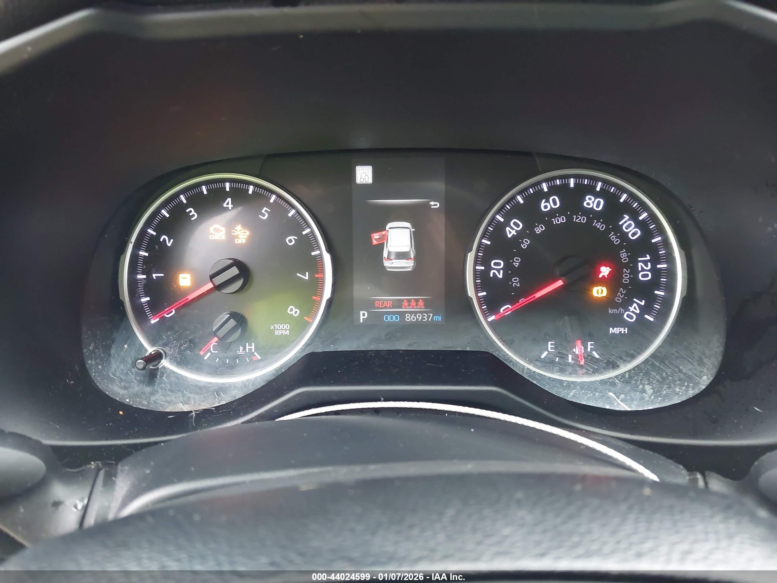 TOYOTA RAV4 image 7